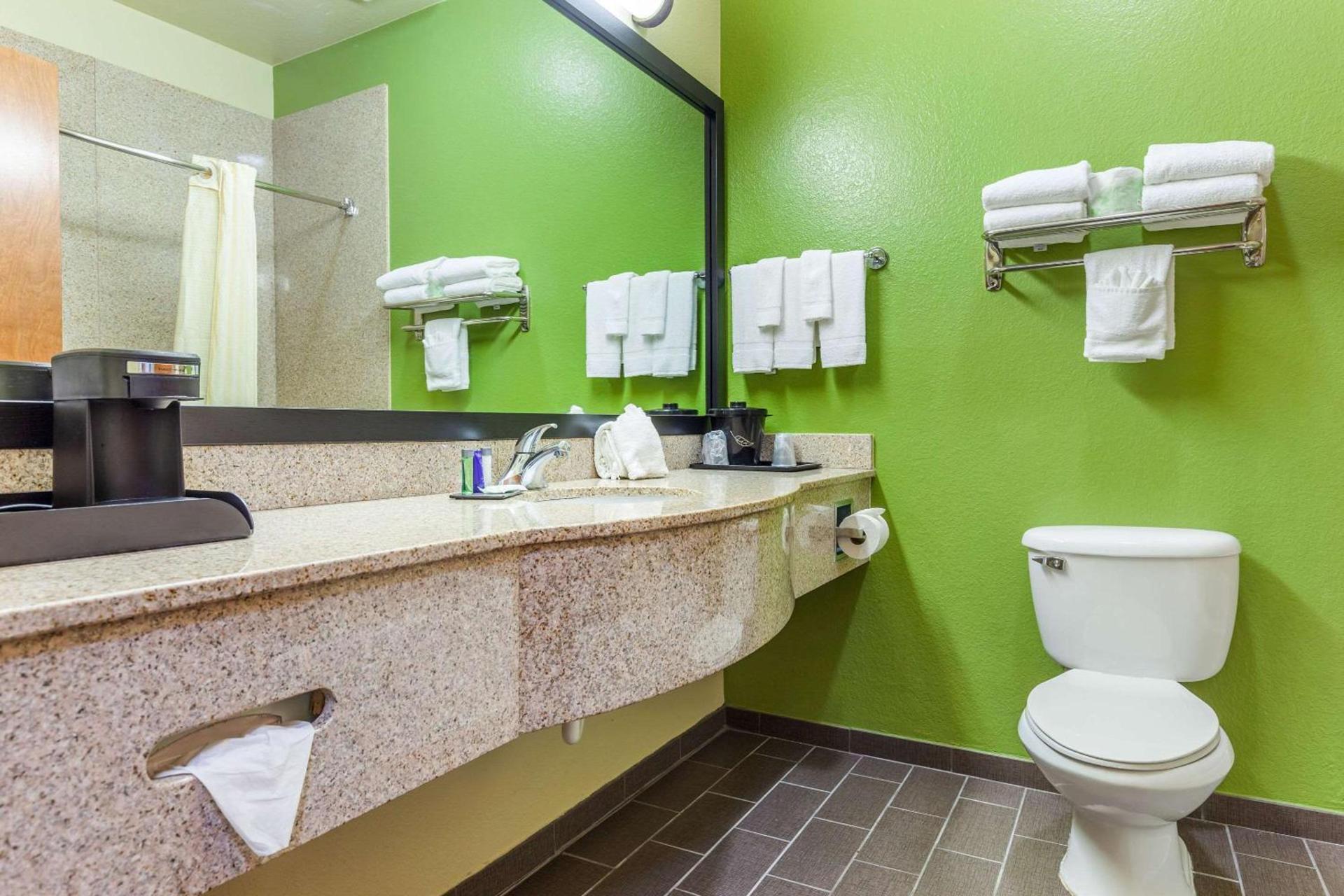 Sleep Inn & Suites Hewitt - South Waco photo 13