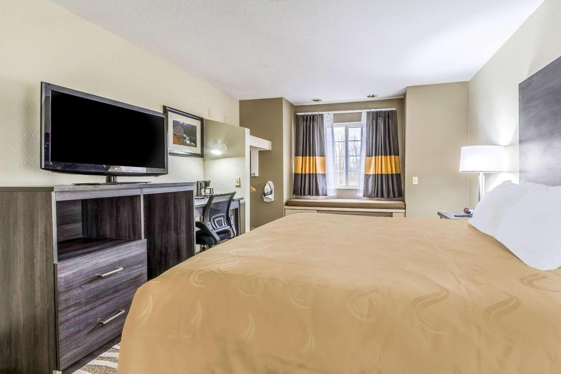 Quality Inn & Suites North Lima - Boardman photo 12