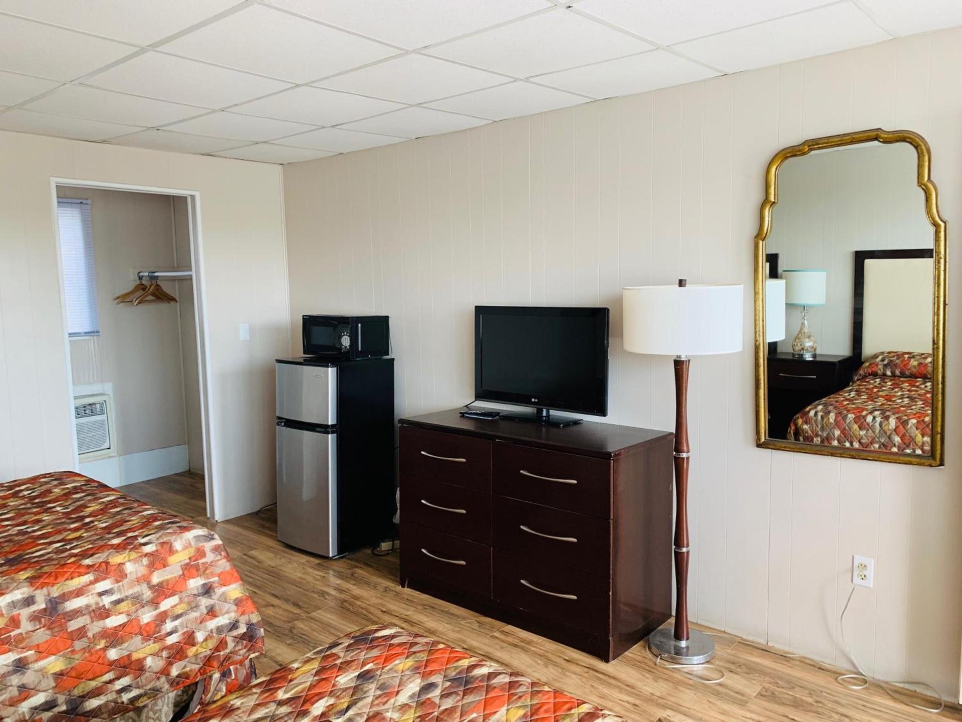 Cabana Motel photo 26