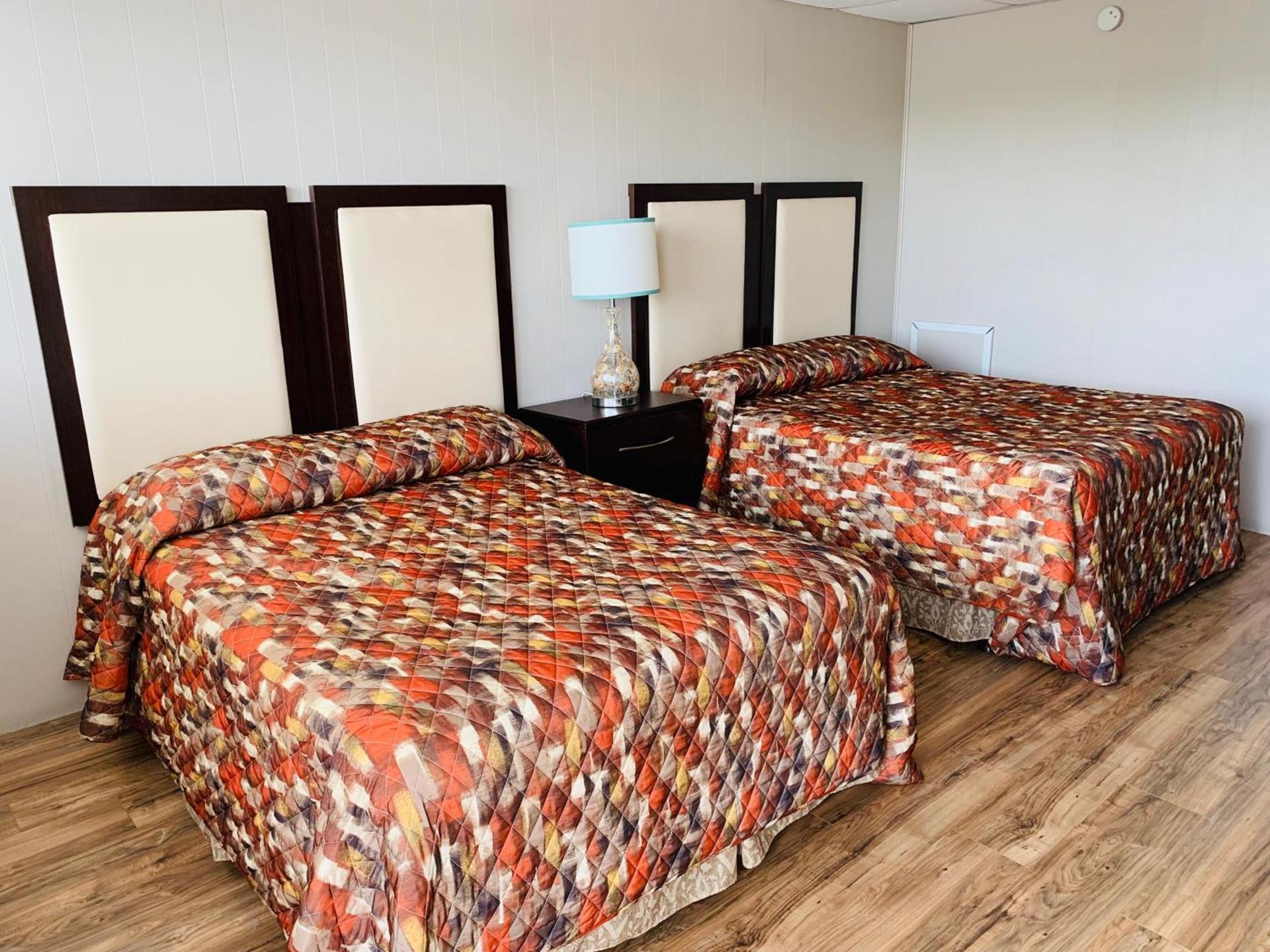 Cabana Motel photo 27