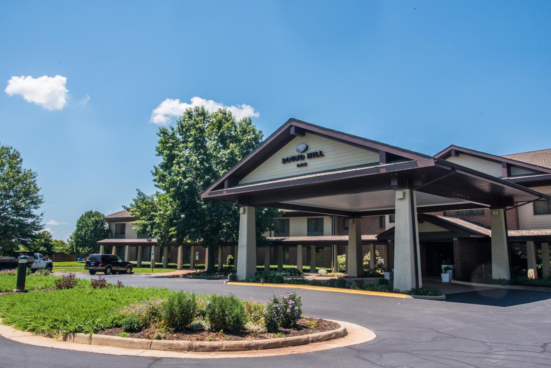 Round Hill Inn photo 7