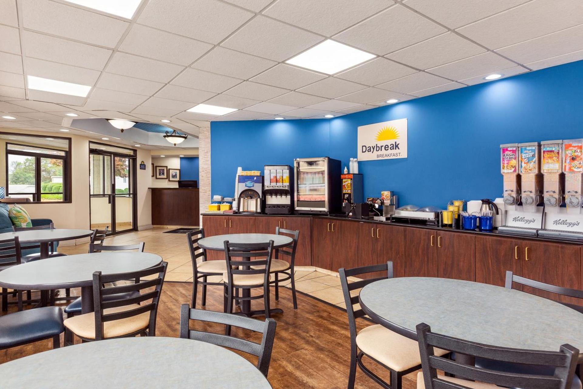 Days Inn by Wyndham Weldon Roanoke Rapids photo 6