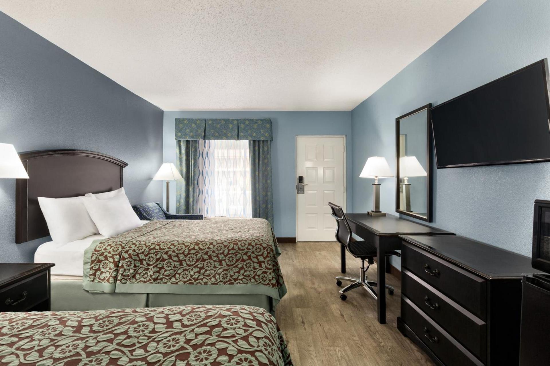 Days Inn by Wyndham Weldon Roanoke Rapids photo 16