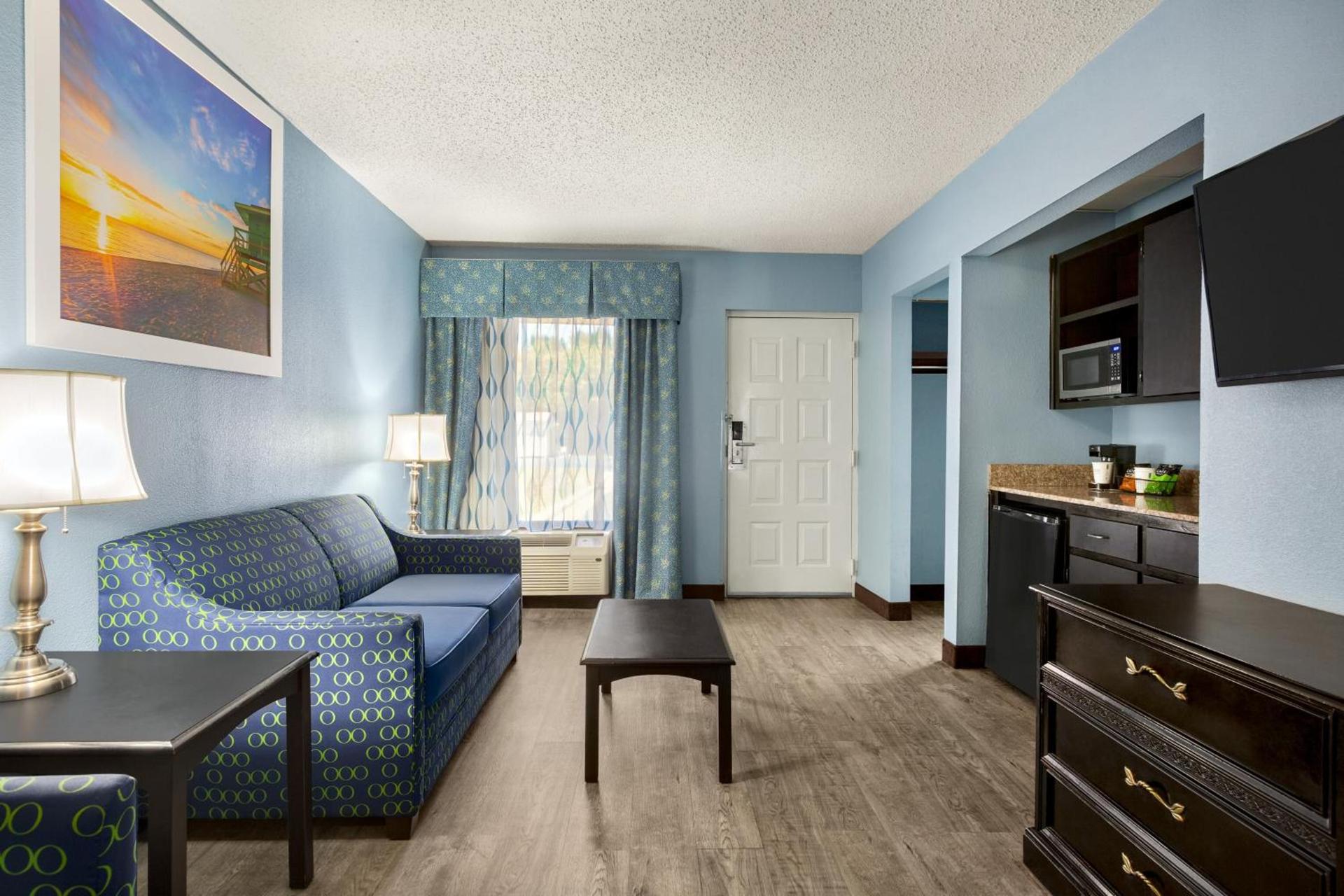 Days Inn by Wyndham Weldon Roanoke Rapids photo 22