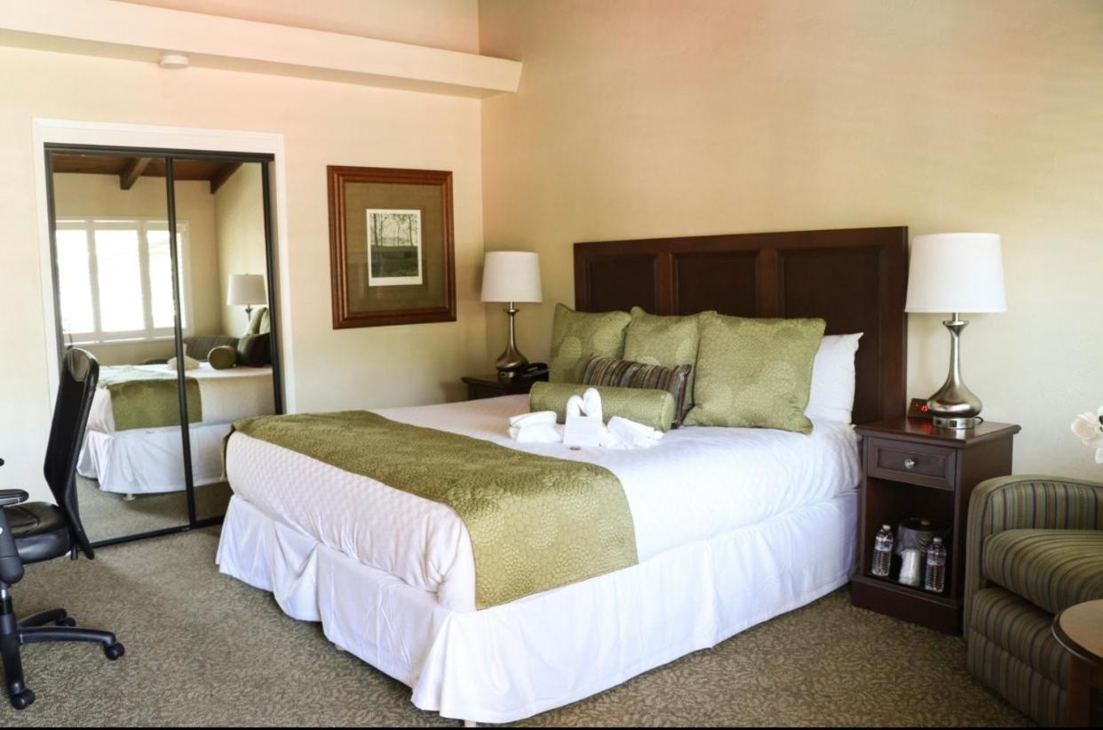 Country Inn Motel photo 11