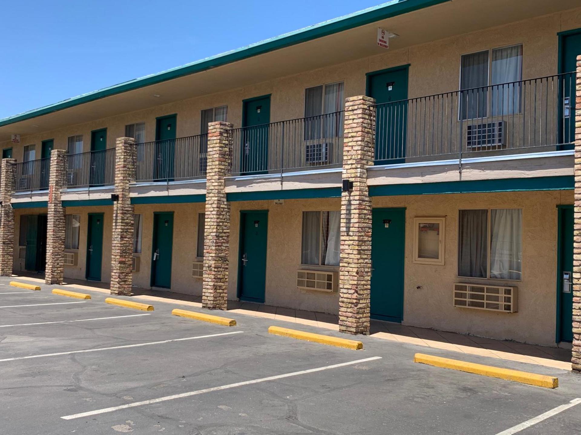 Windsor Inn Lake Havasu City photo 28