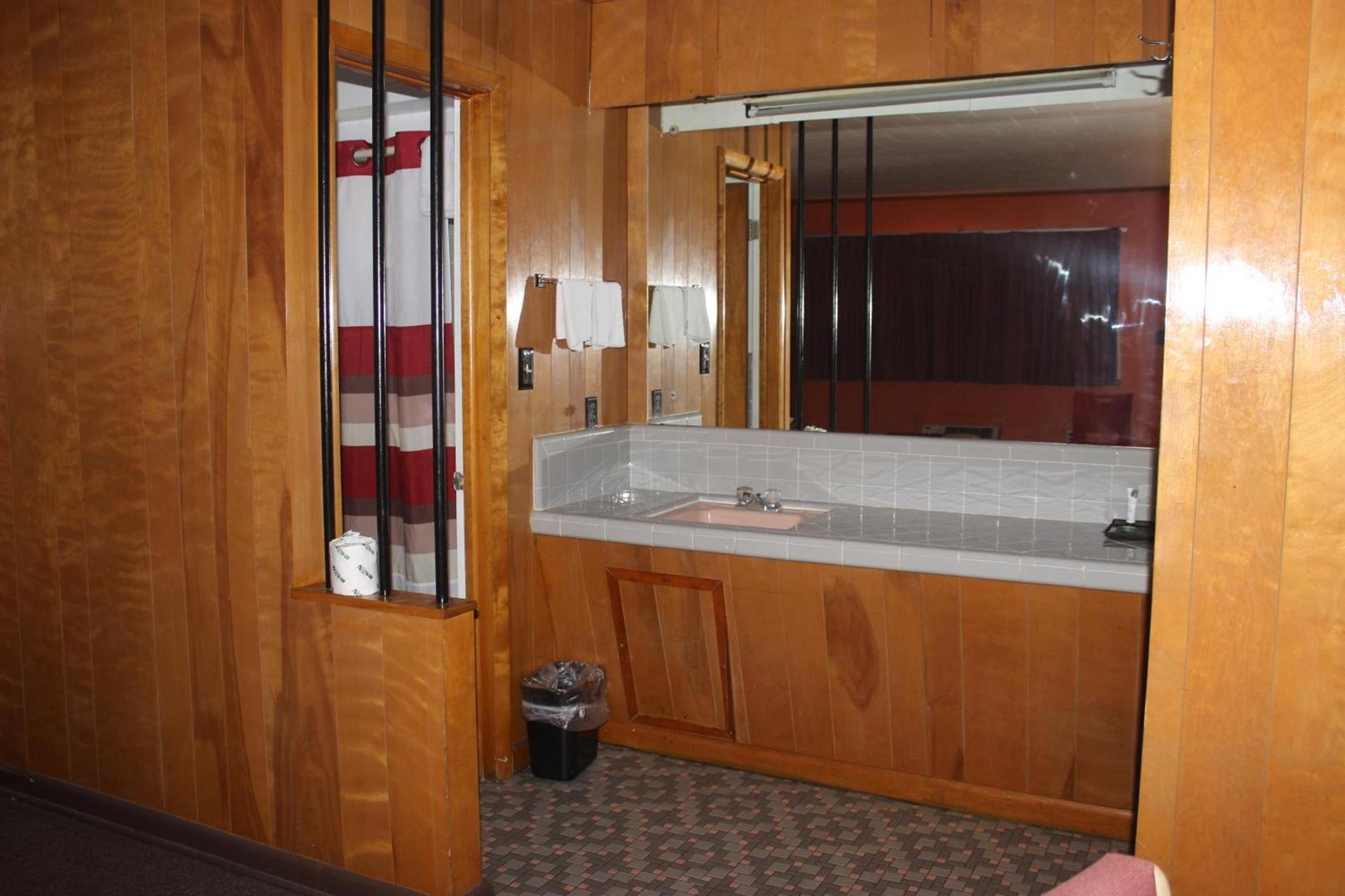Budget Inn Pulaski photo 25