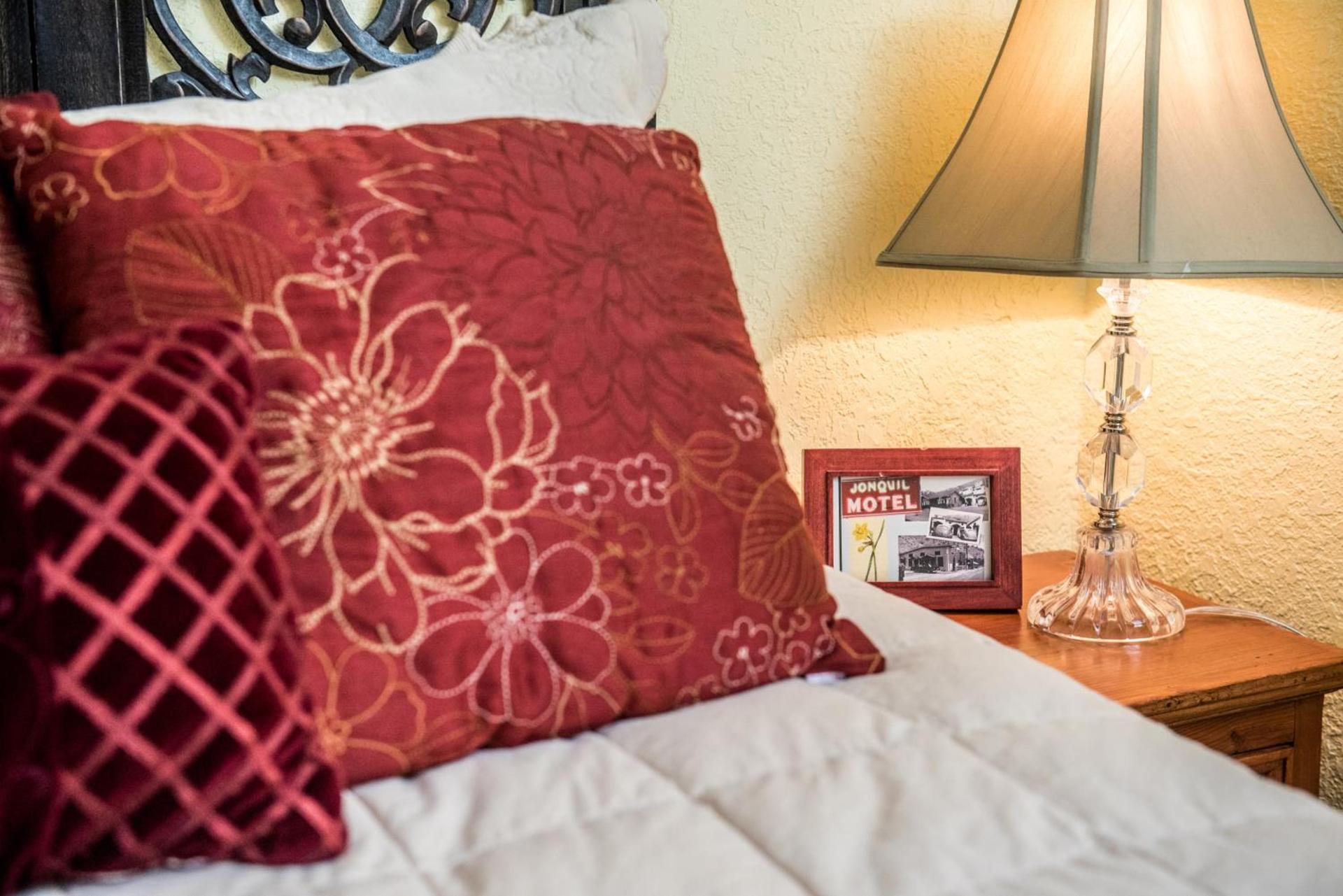 Jonquil Motel photo 12