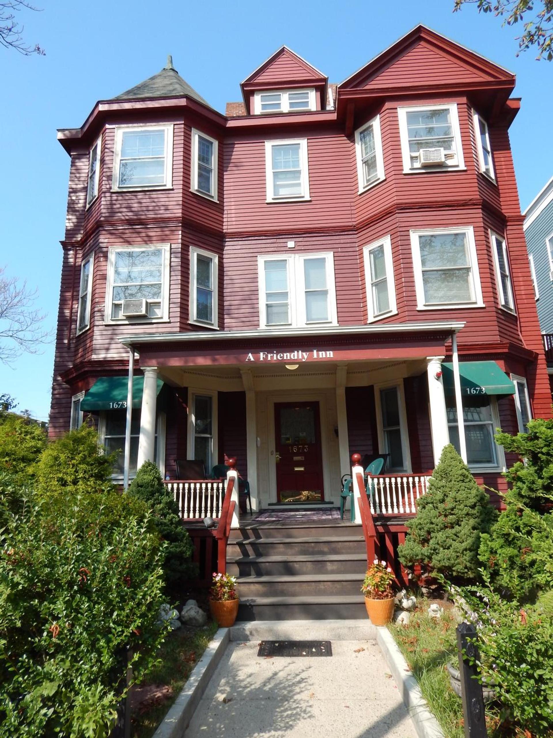 A Friendly Inn at Harvard photo 2