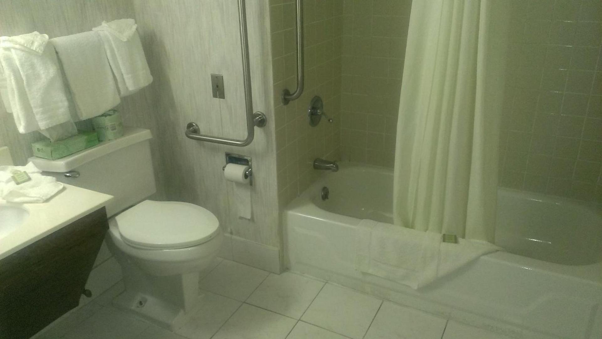 Quality Inn photo 19