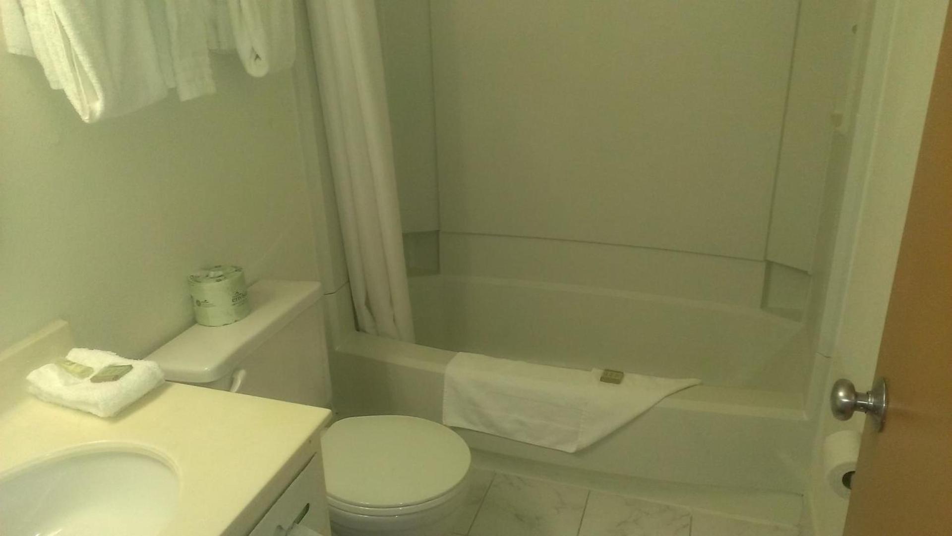 Quality Inn photo 23