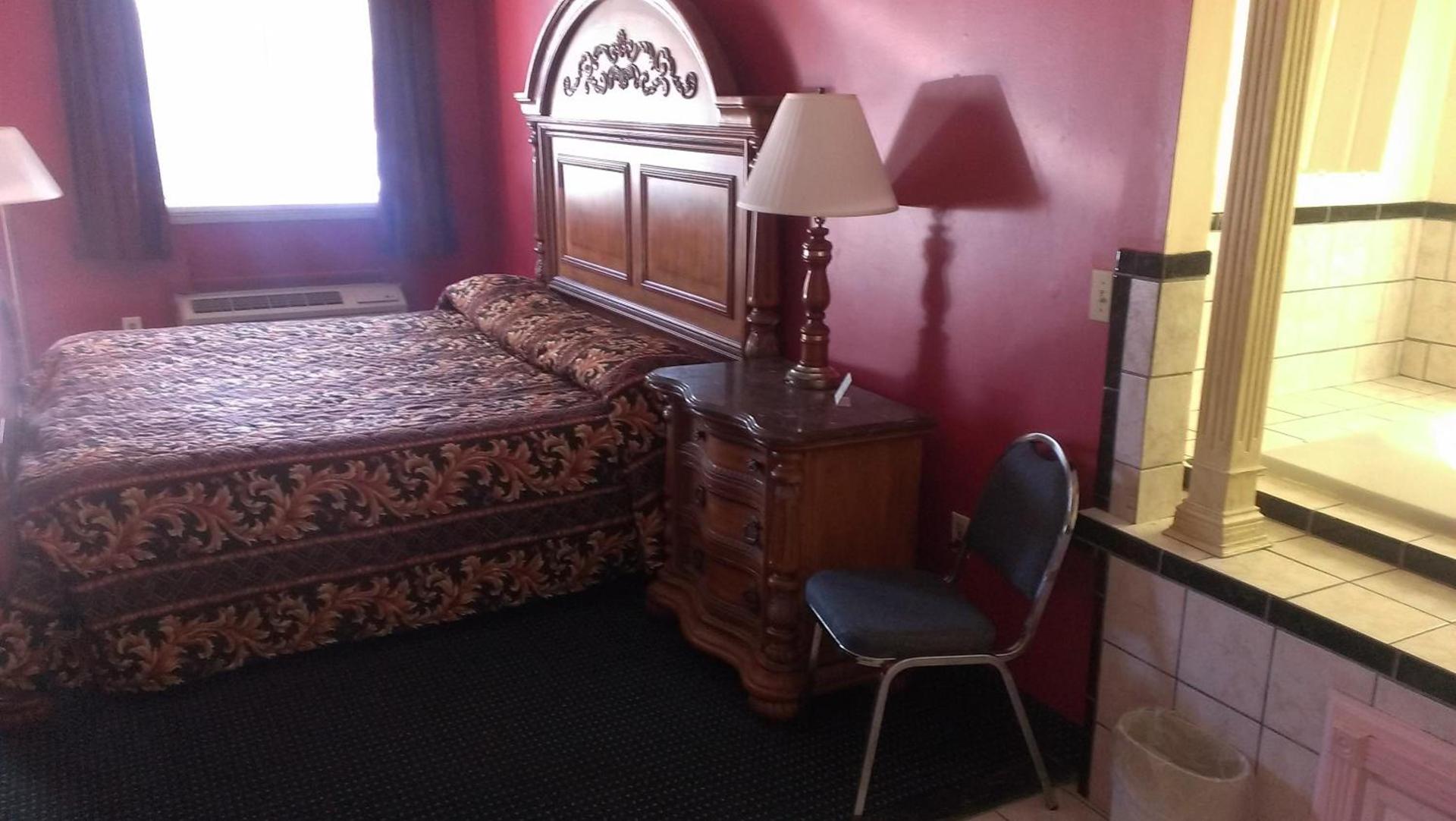 Red Carpet Inn Norwalk photo 21