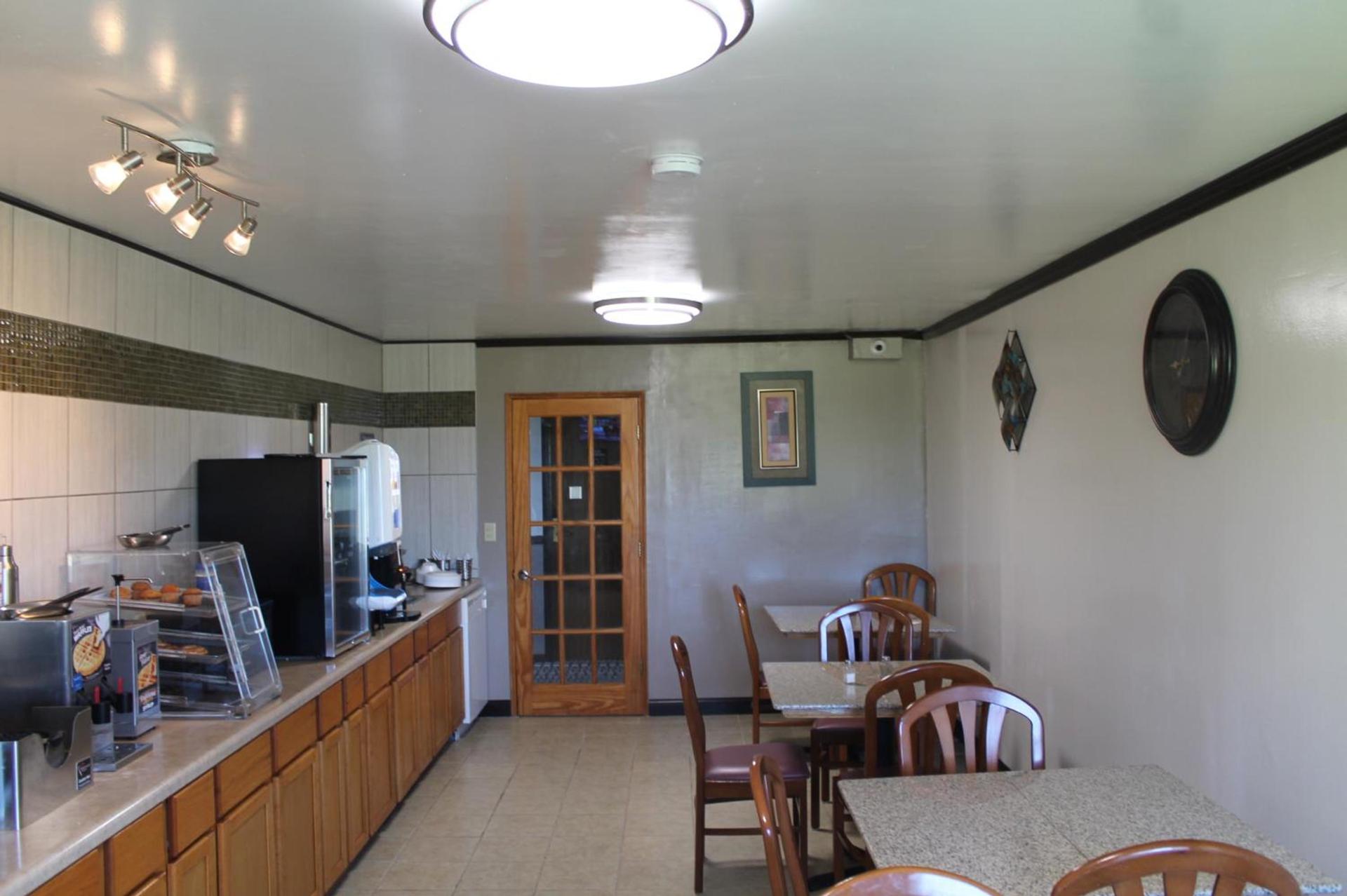 Columbus Inn photo 14