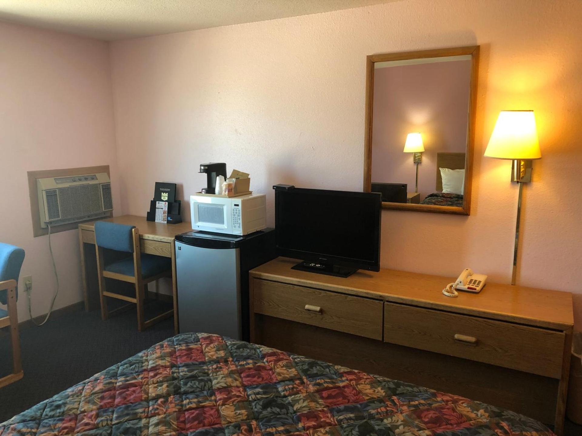 Executive Inn photo 24