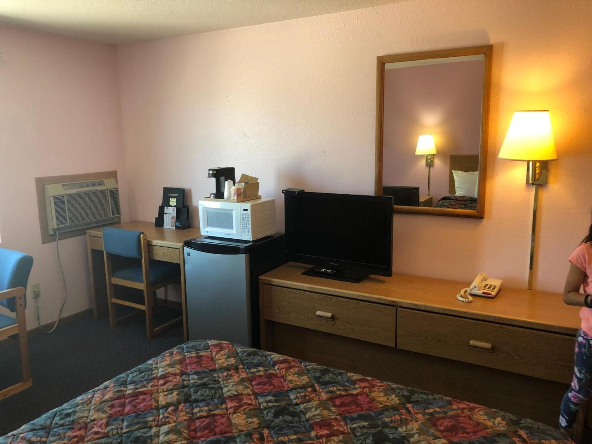 Executive Inn photo 14