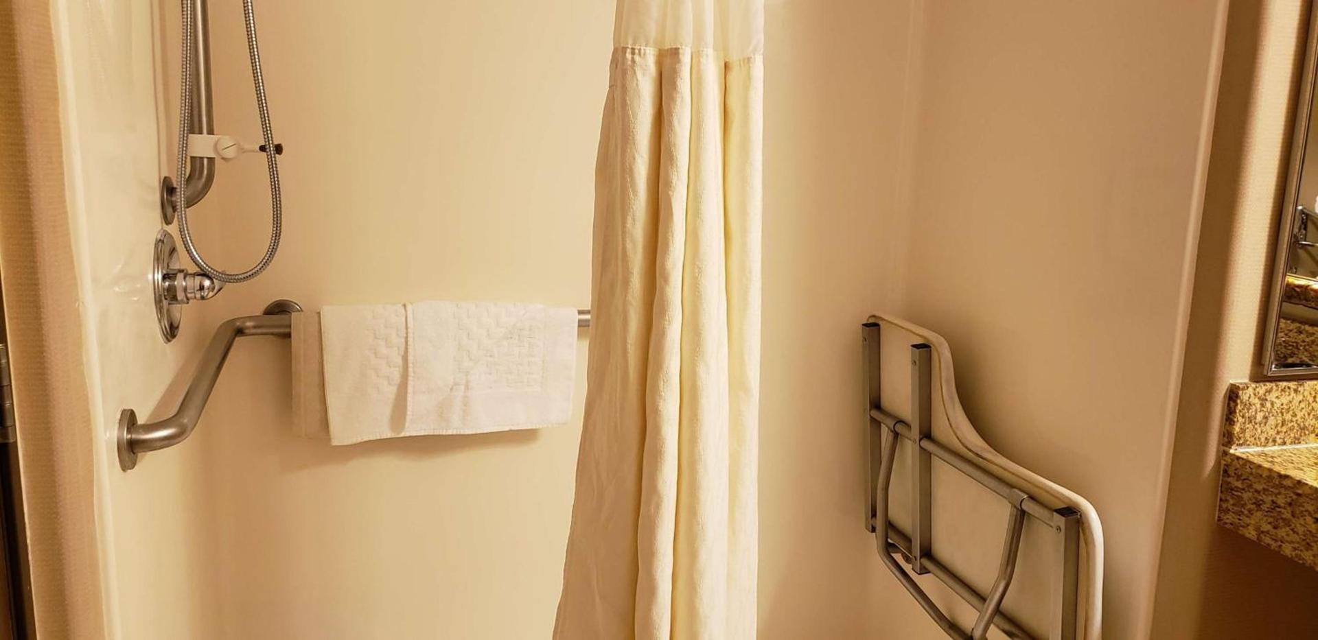 Best Western Plus Main Street Inn photo 25