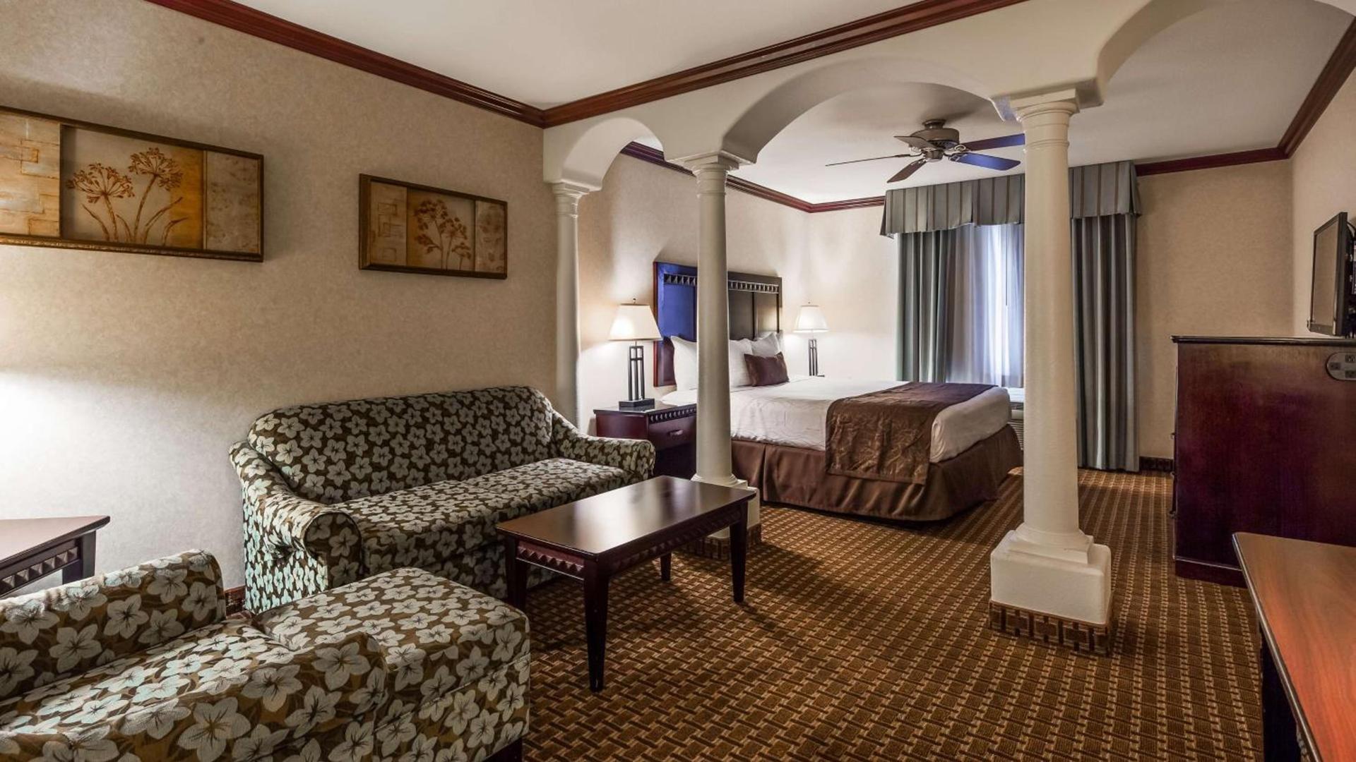 Best Western Plus Main Street Inn photo 22