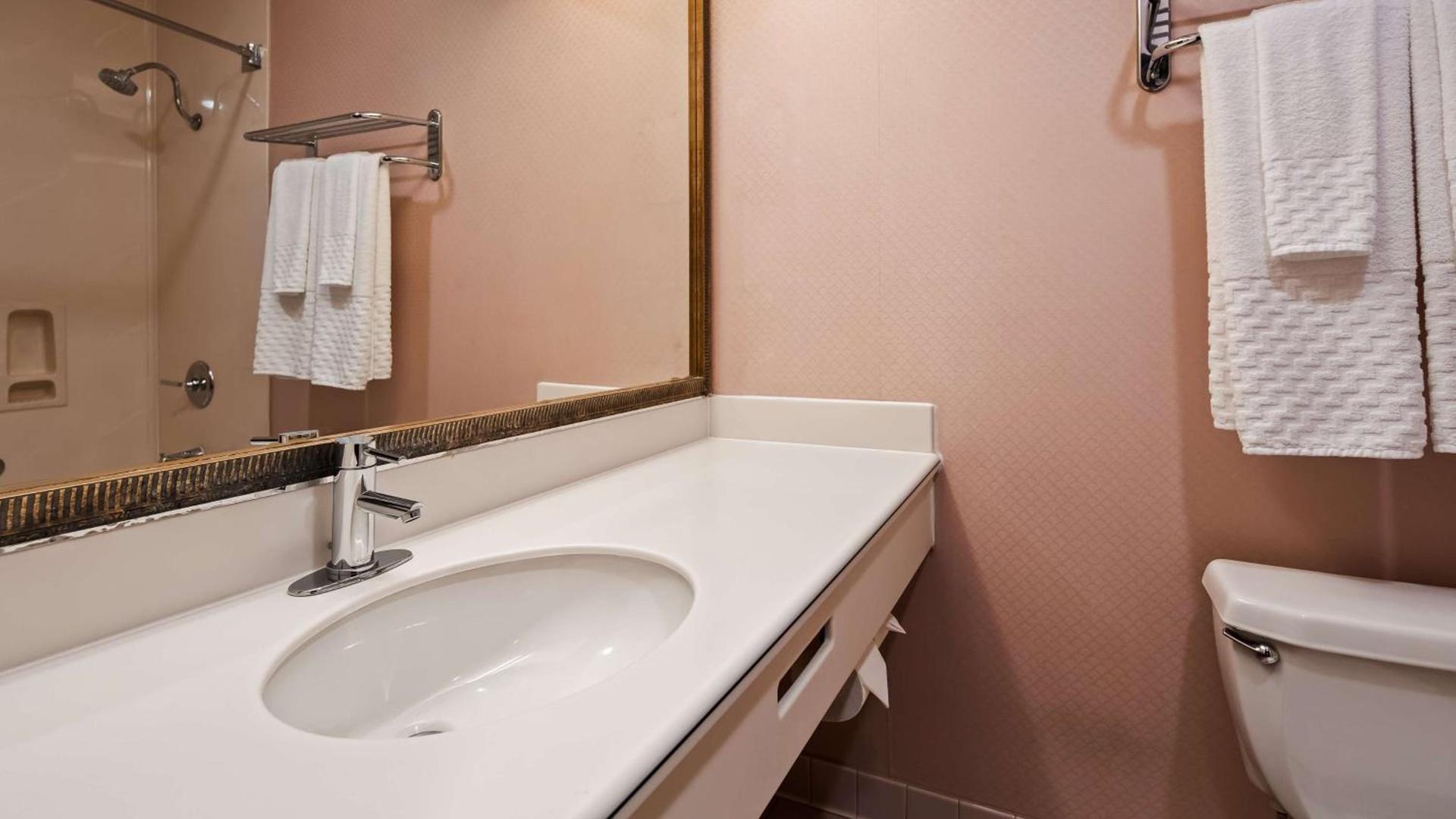 Best Western Plus Suites Hotel - LAX Airport LA Stadium photo 22