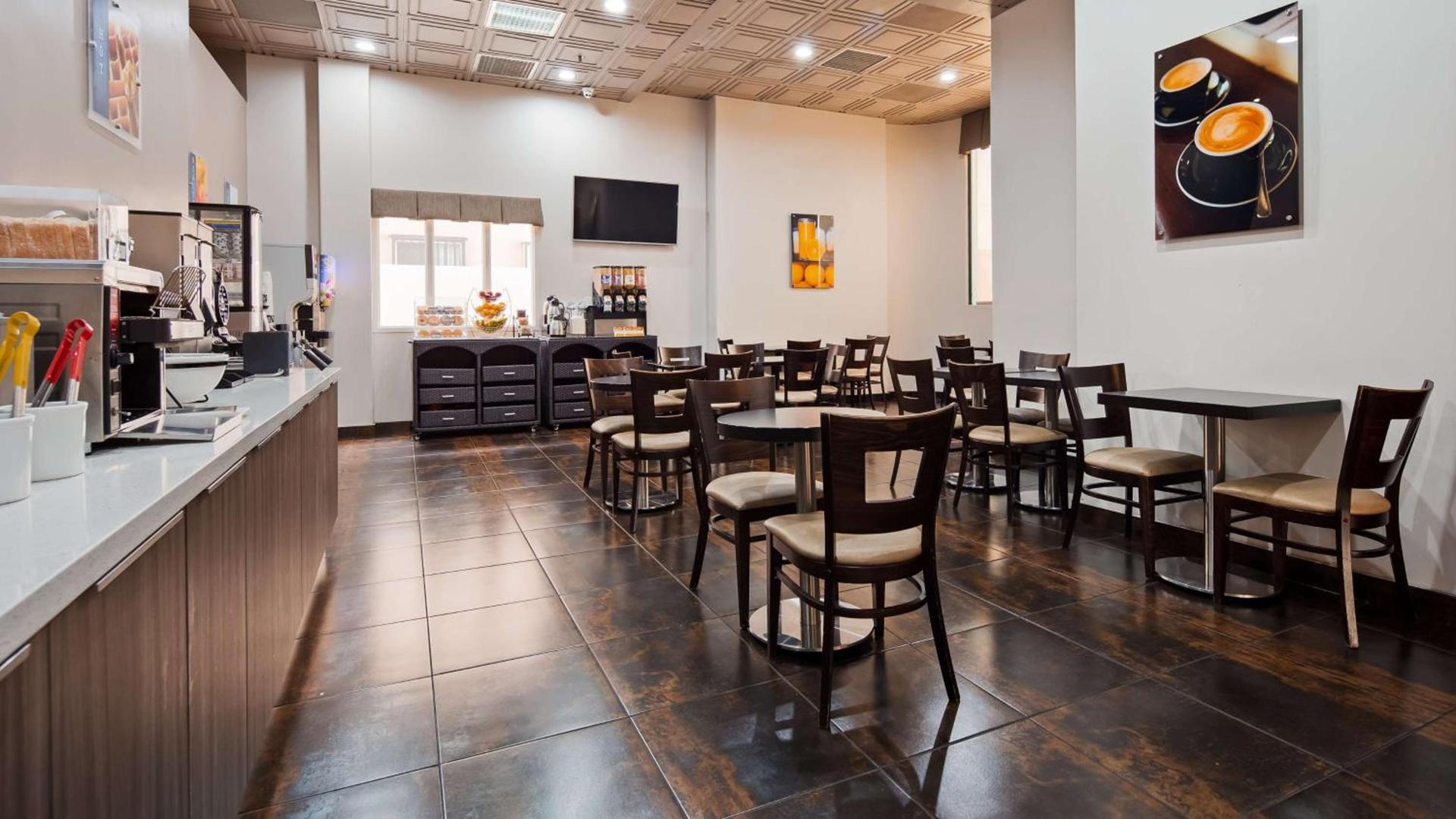Best Western Plus Suites Hotel - LAX Airport LA Stadium photo 8