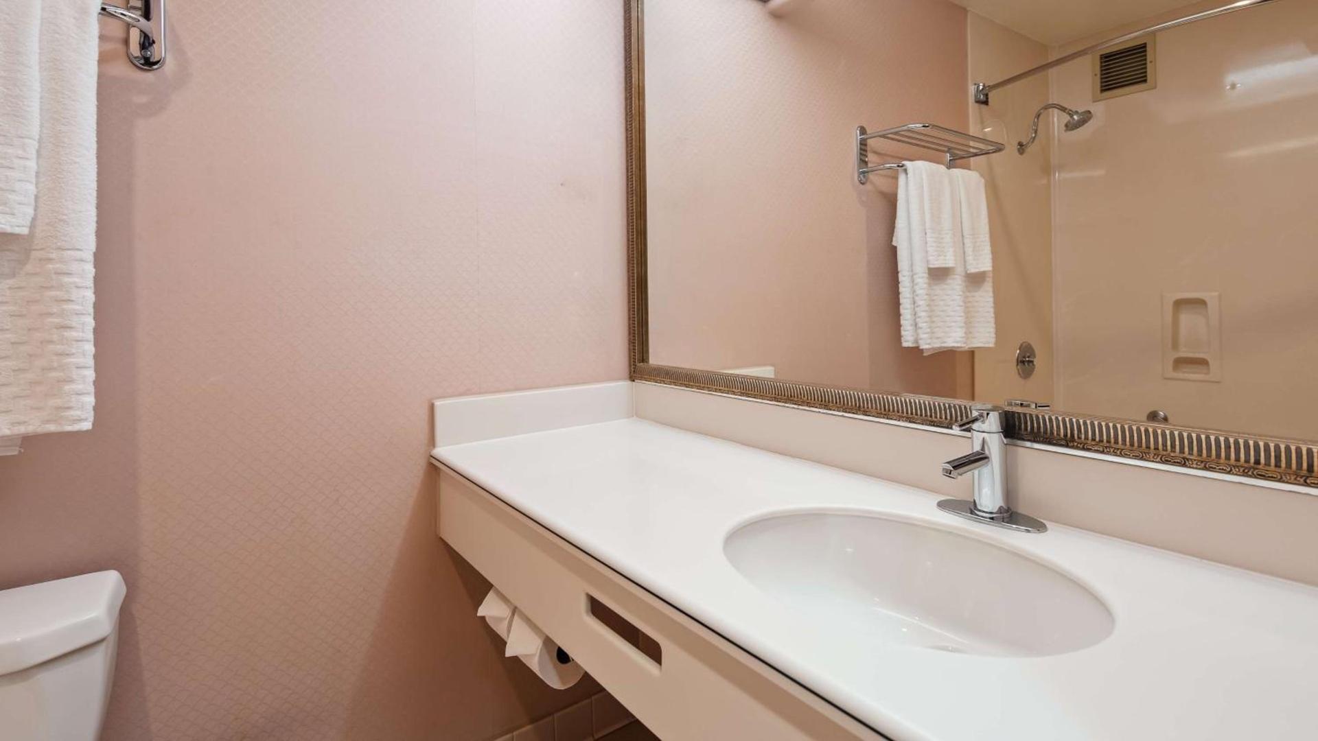 Best Western Plus Suites Hotel - LAX Airport LA Stadium photo 21