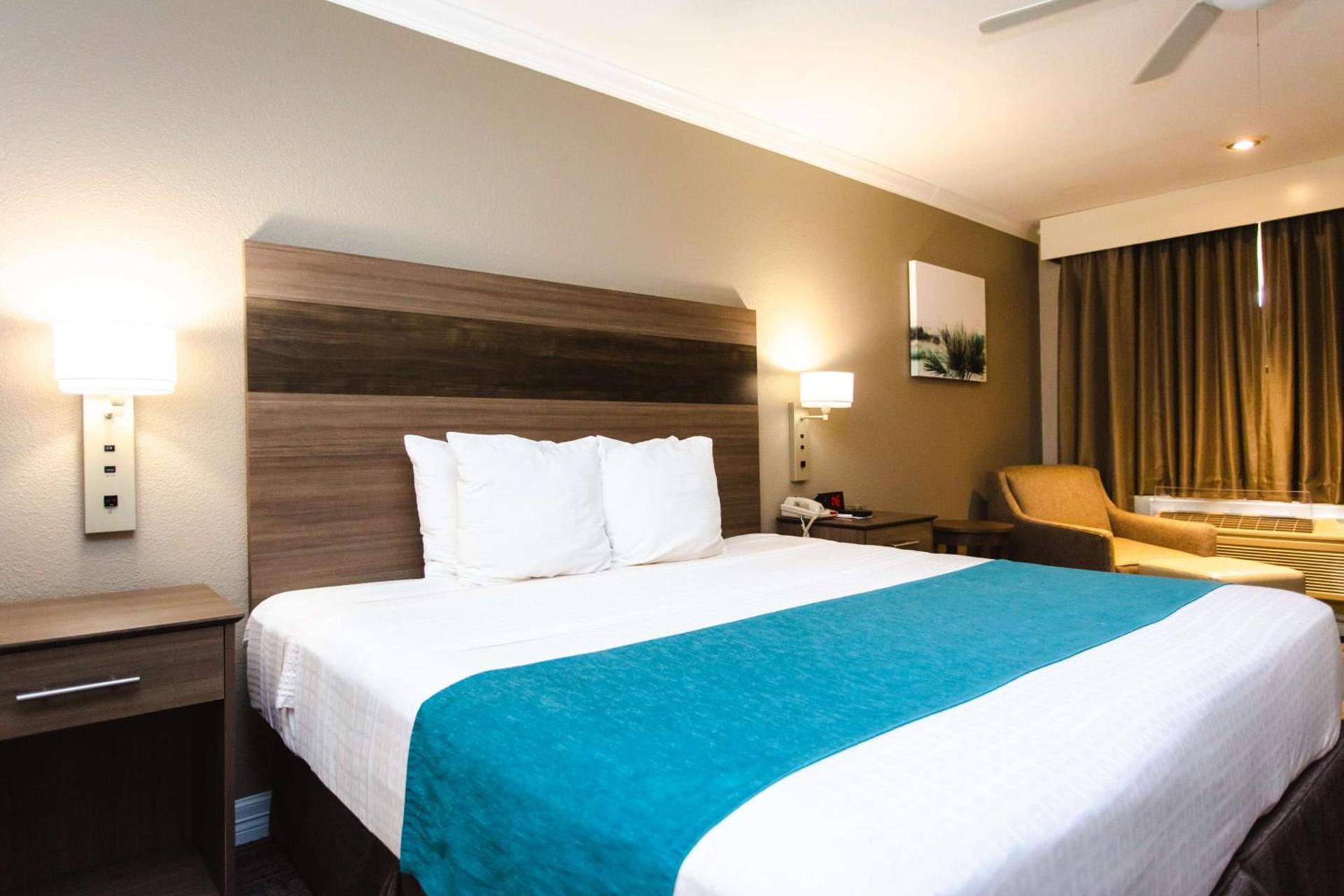 Best Western Pearland Inn photo 8