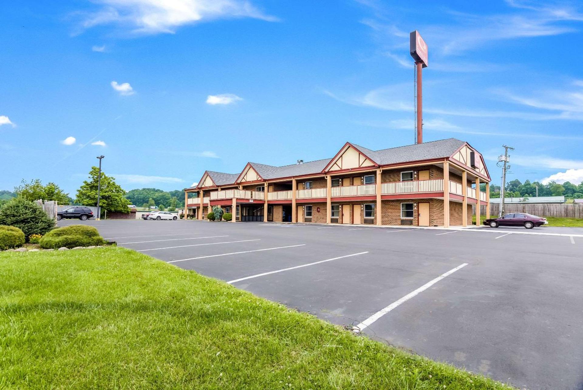 Econo Lodge Glade Springs I-81 photo 2