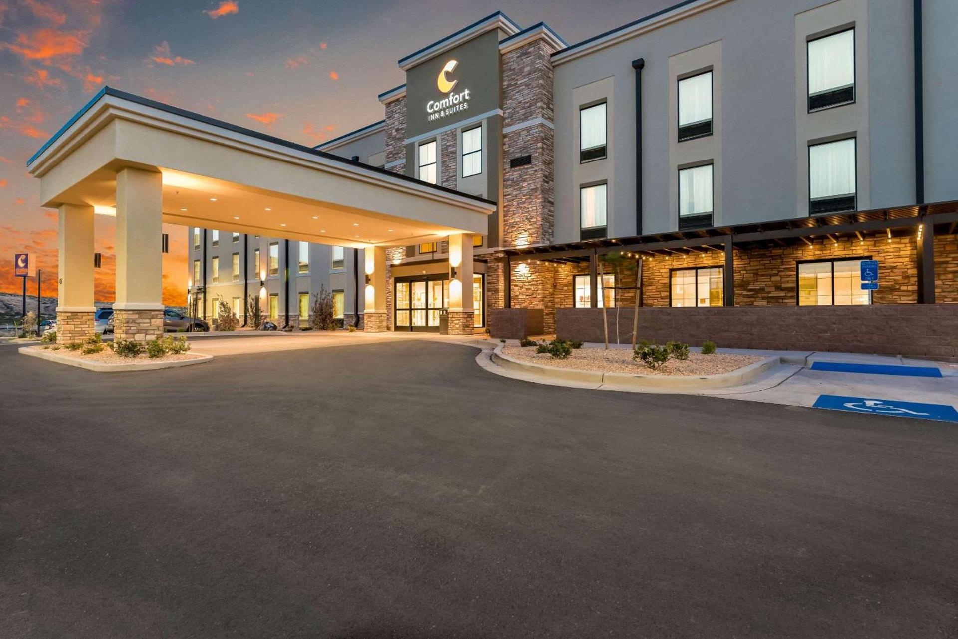 Comfort Inn & Suites Zion Park Area photo 4