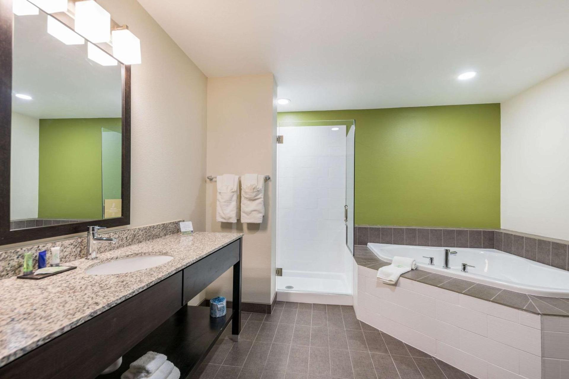 Sleep Inn Baxley photo 30
