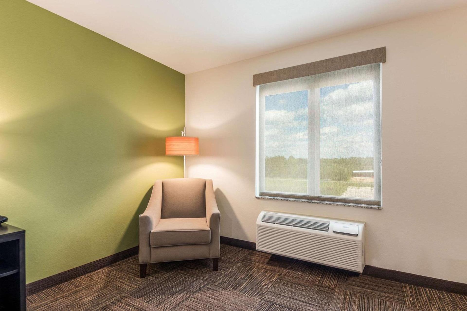 Sleep Inn Baxley photo 25