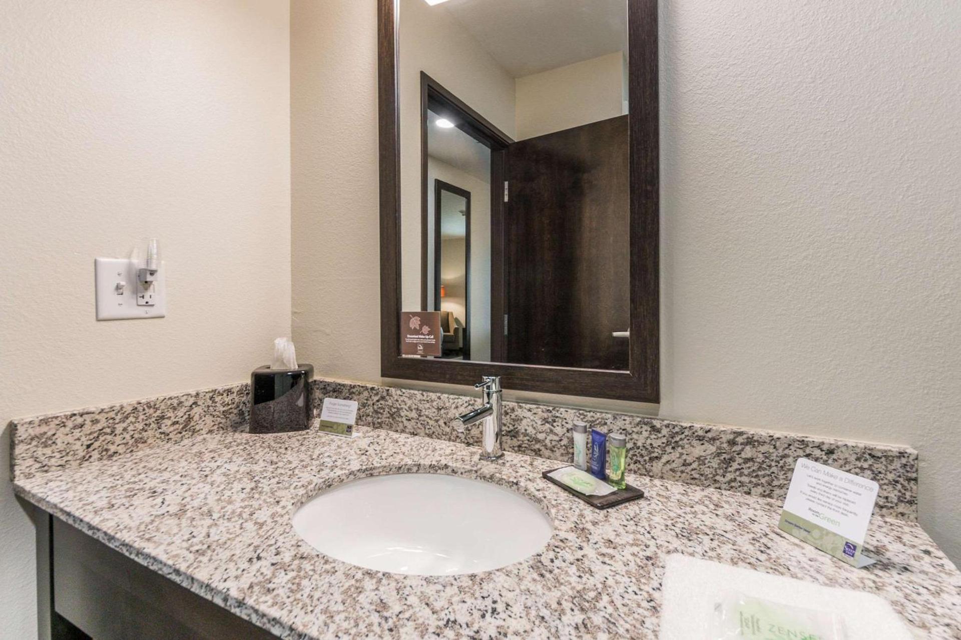 Sleep Inn Baxley photo 27
