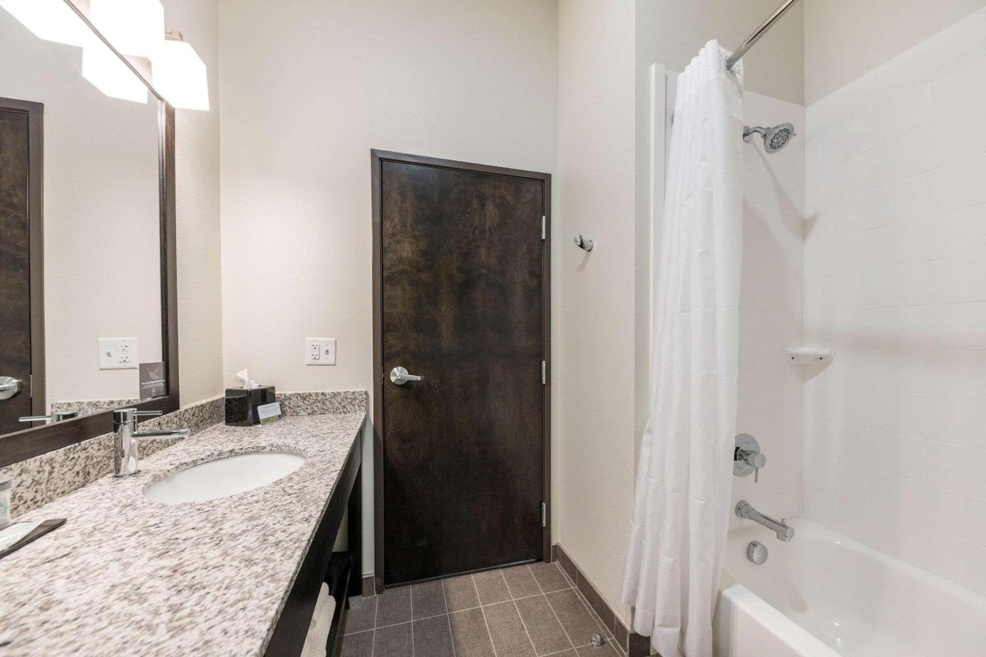 Sleep Inn Baxley photo 24