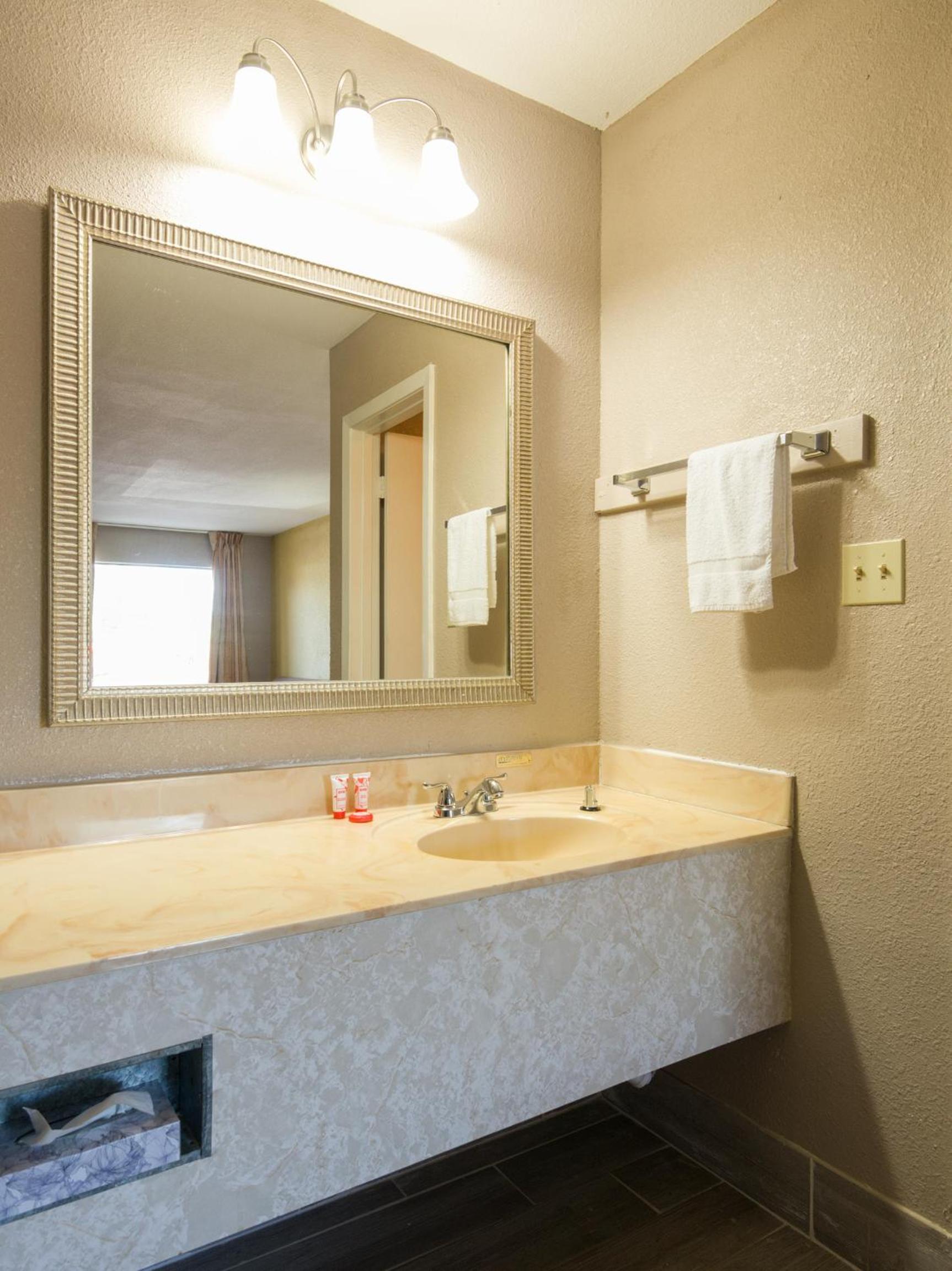 Motel 6 Vicksburg, MS photo 5