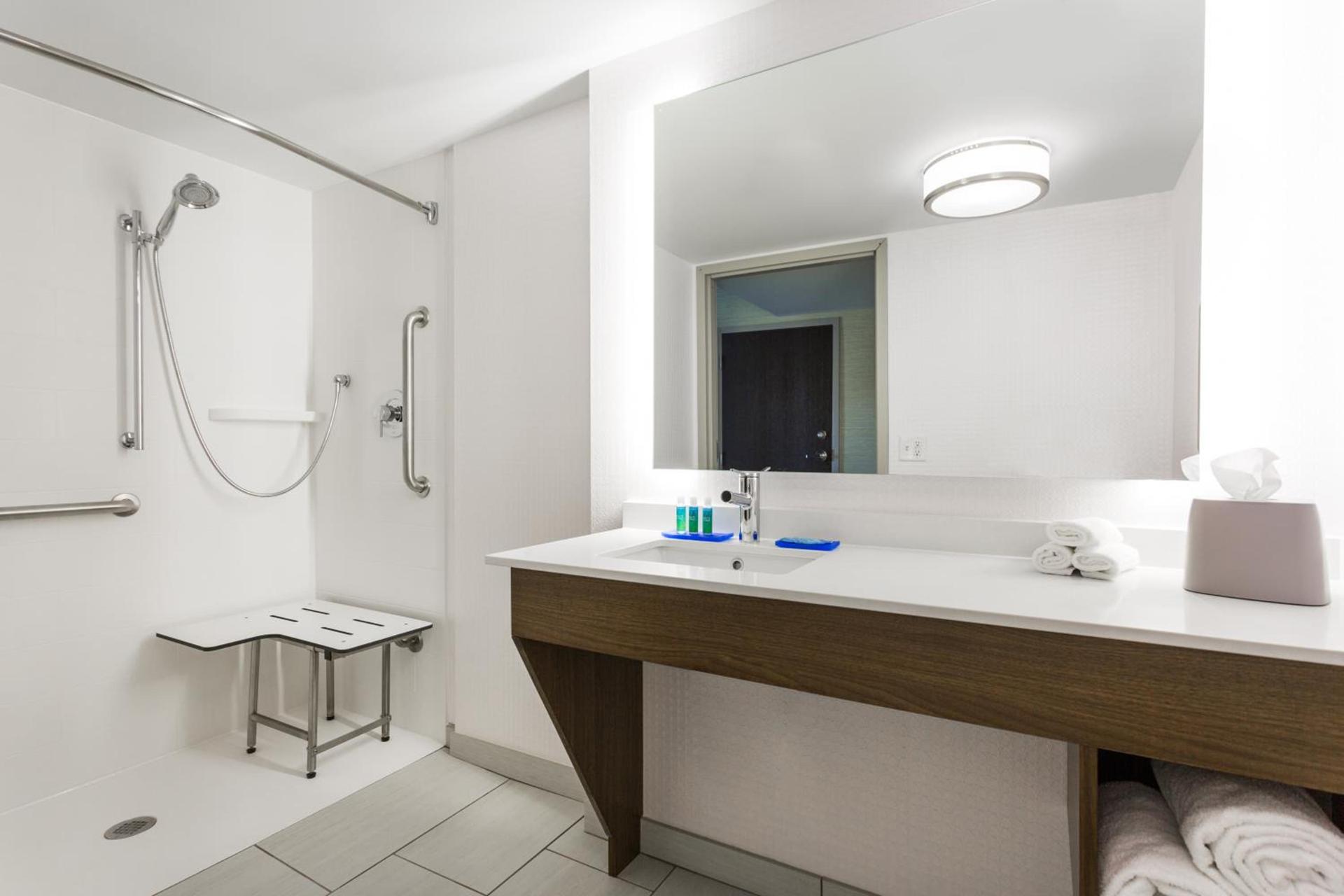 Holiday Inn Express - Lorton by IHG photo 4