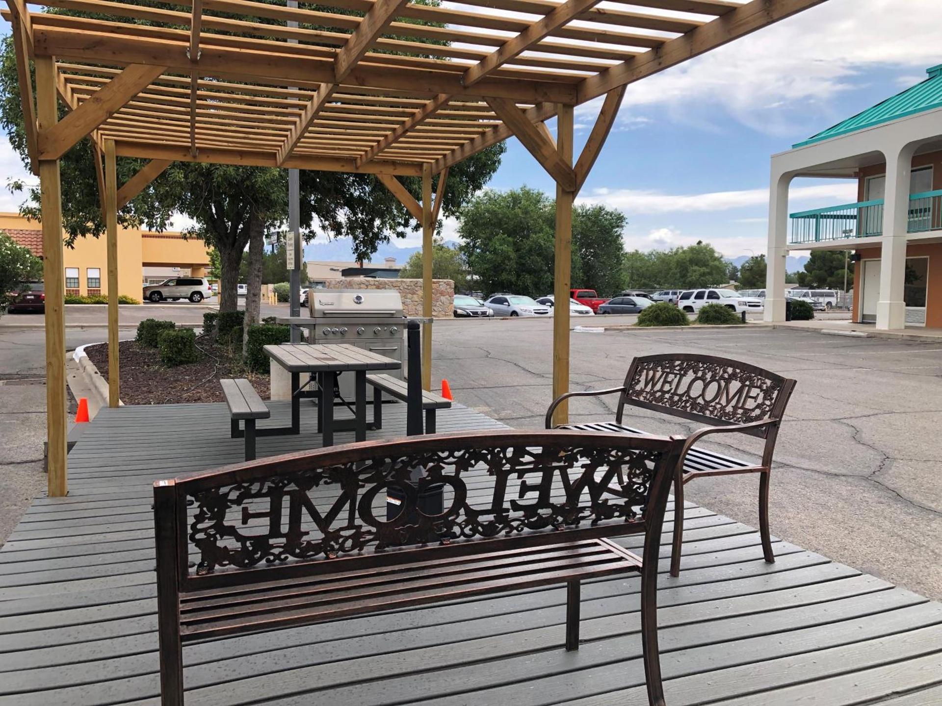 Days Inn by Wyndham Las Cruces photo 12