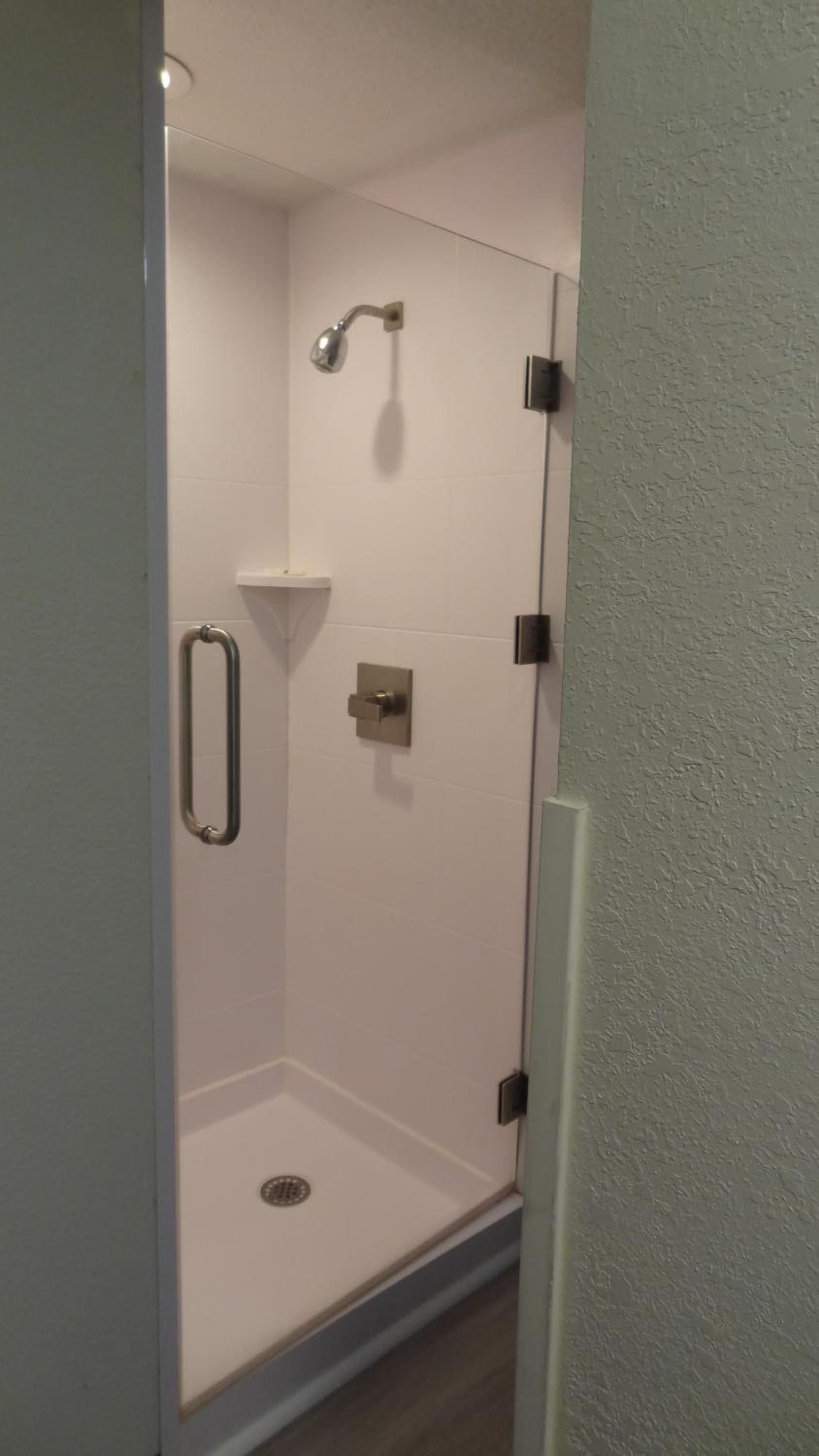 Quality Inn & Suites Raleigh North photo 3