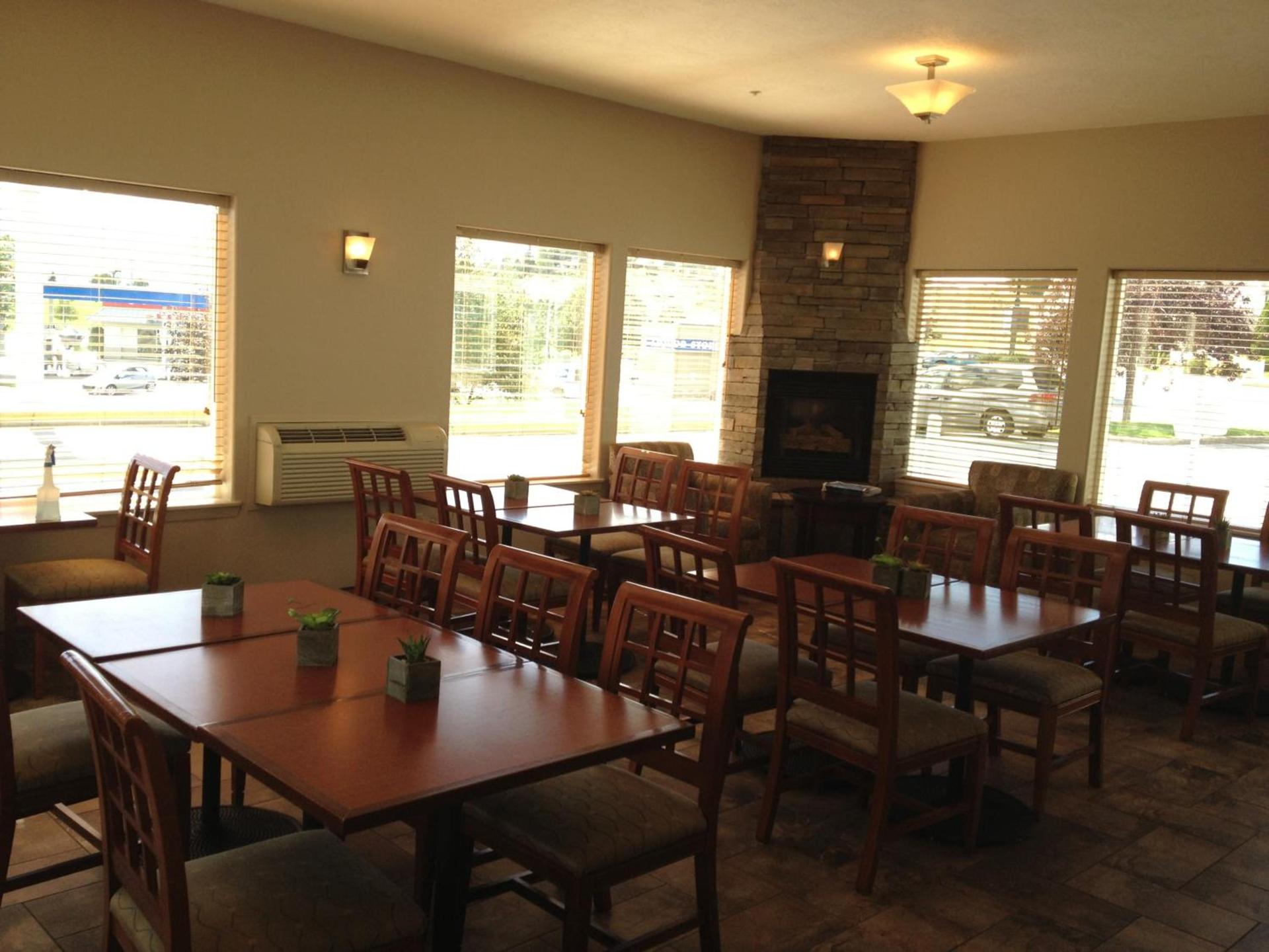 Super 8 by Wyndham Pocatello photo 33