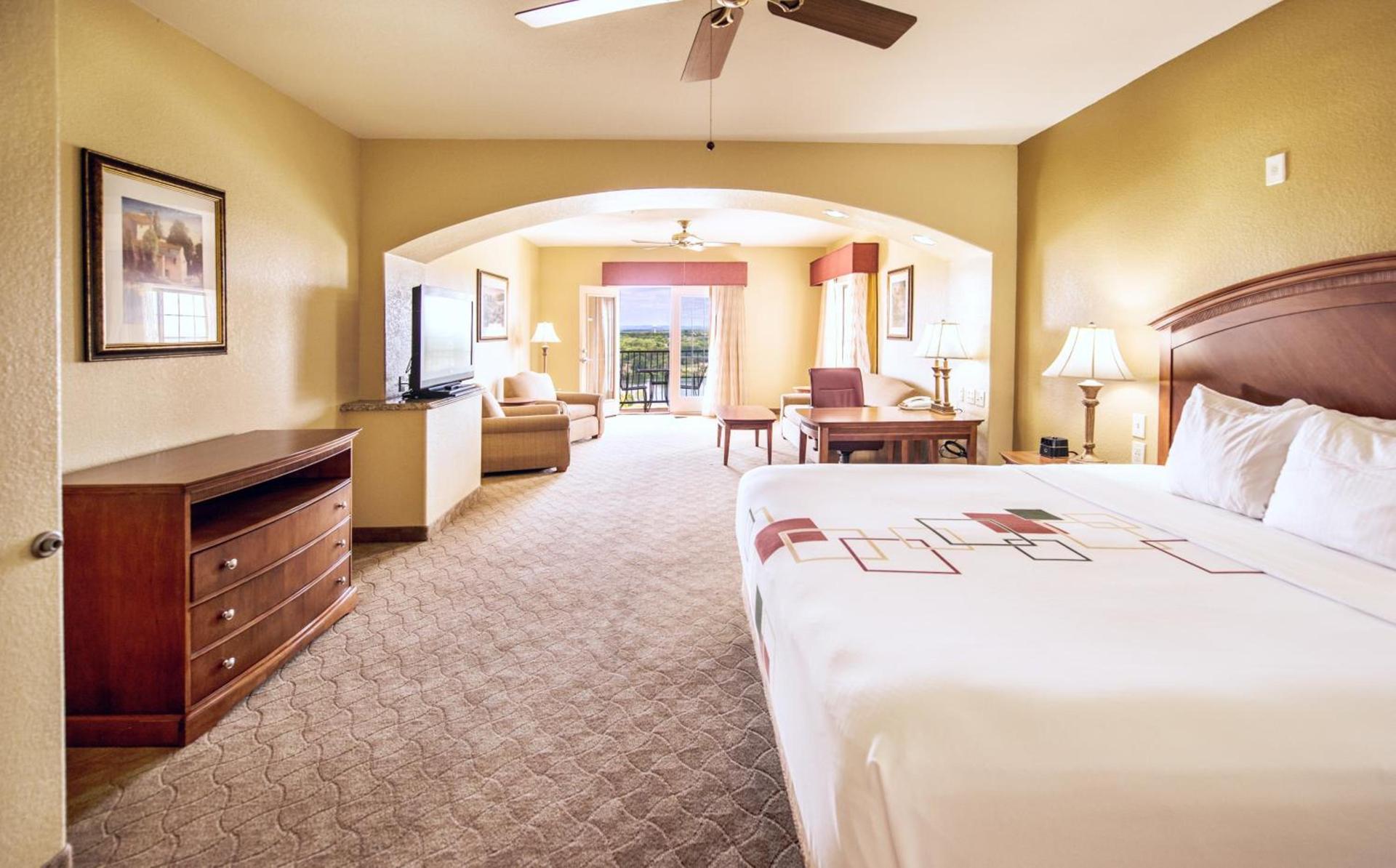 La Quinta by Wyndham Marble Falls photo 21