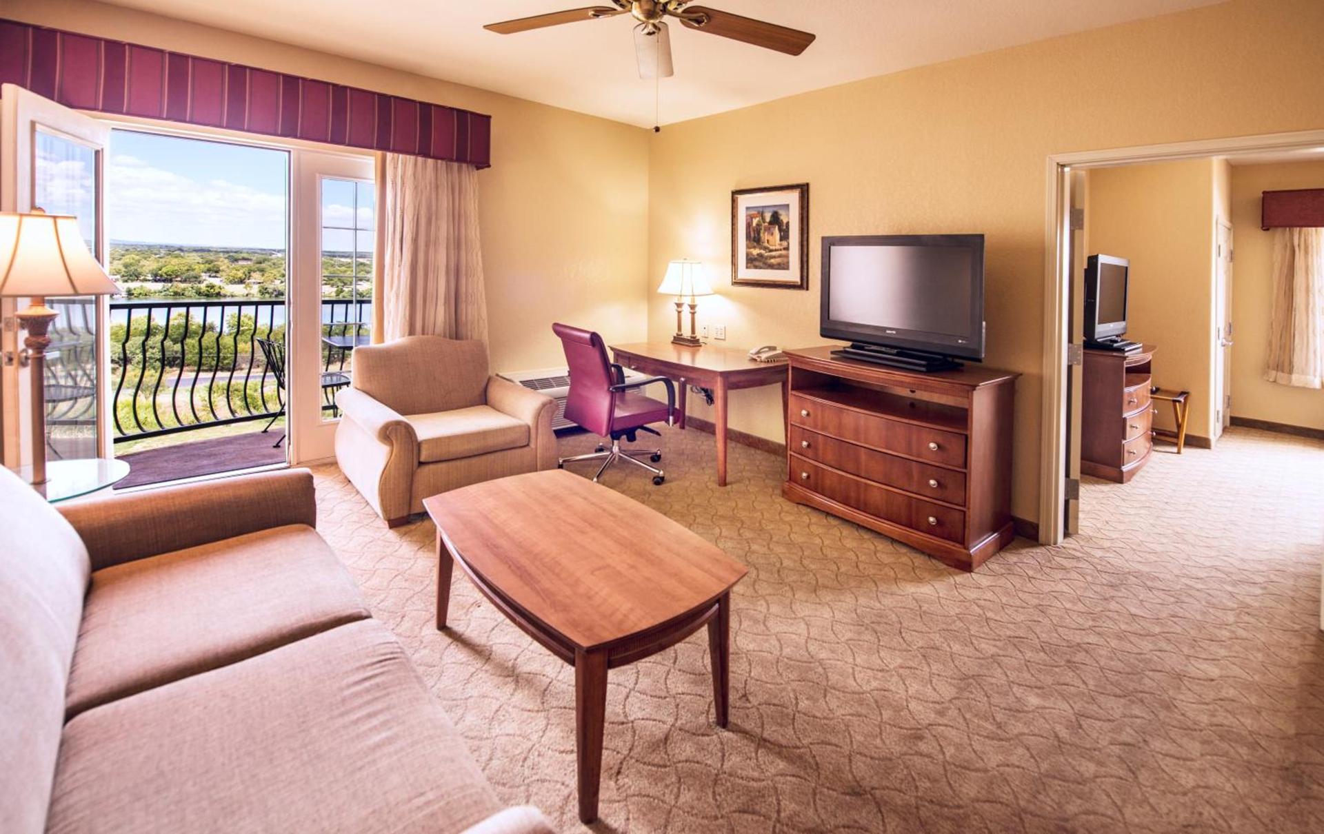 La Quinta by Wyndham Marble Falls photo 28