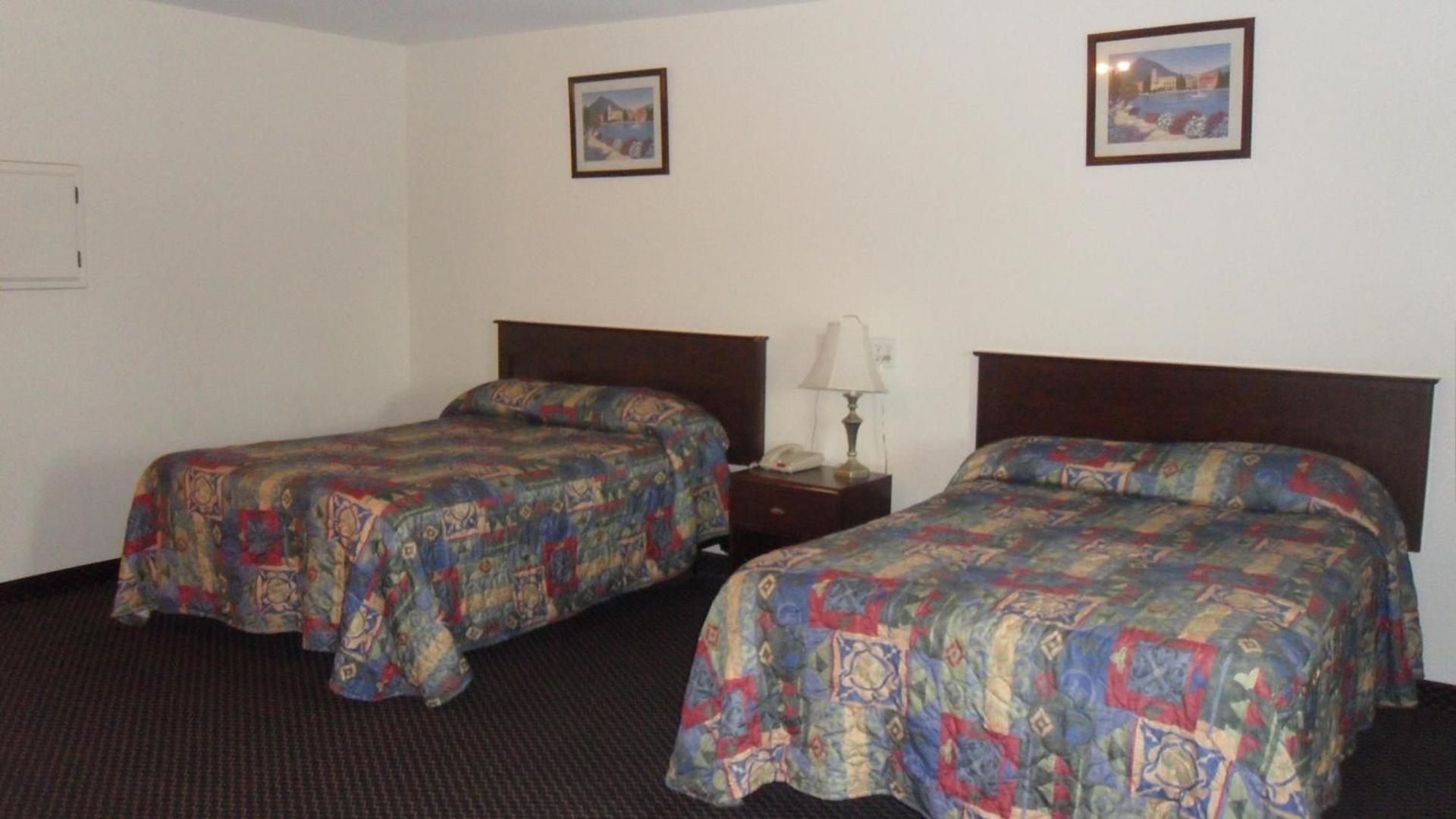 Deluxe Inn Palacios photo 9