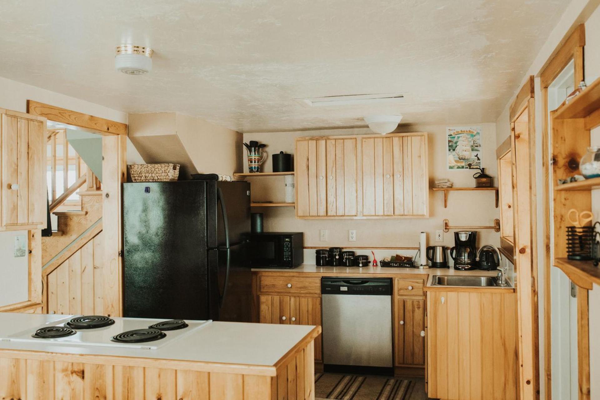 Nye Beach Cottages photo 32