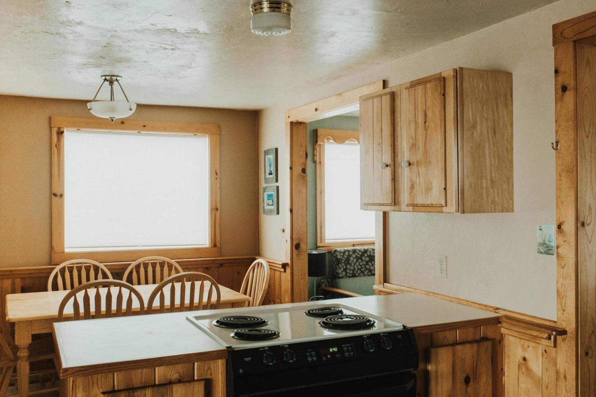 Nye Beach Cottages photo 33