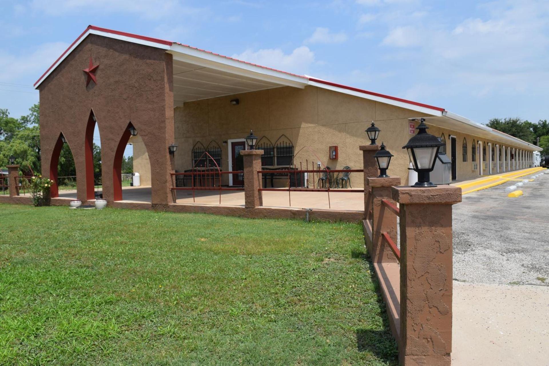Albany Inn & RV Campground photo 1