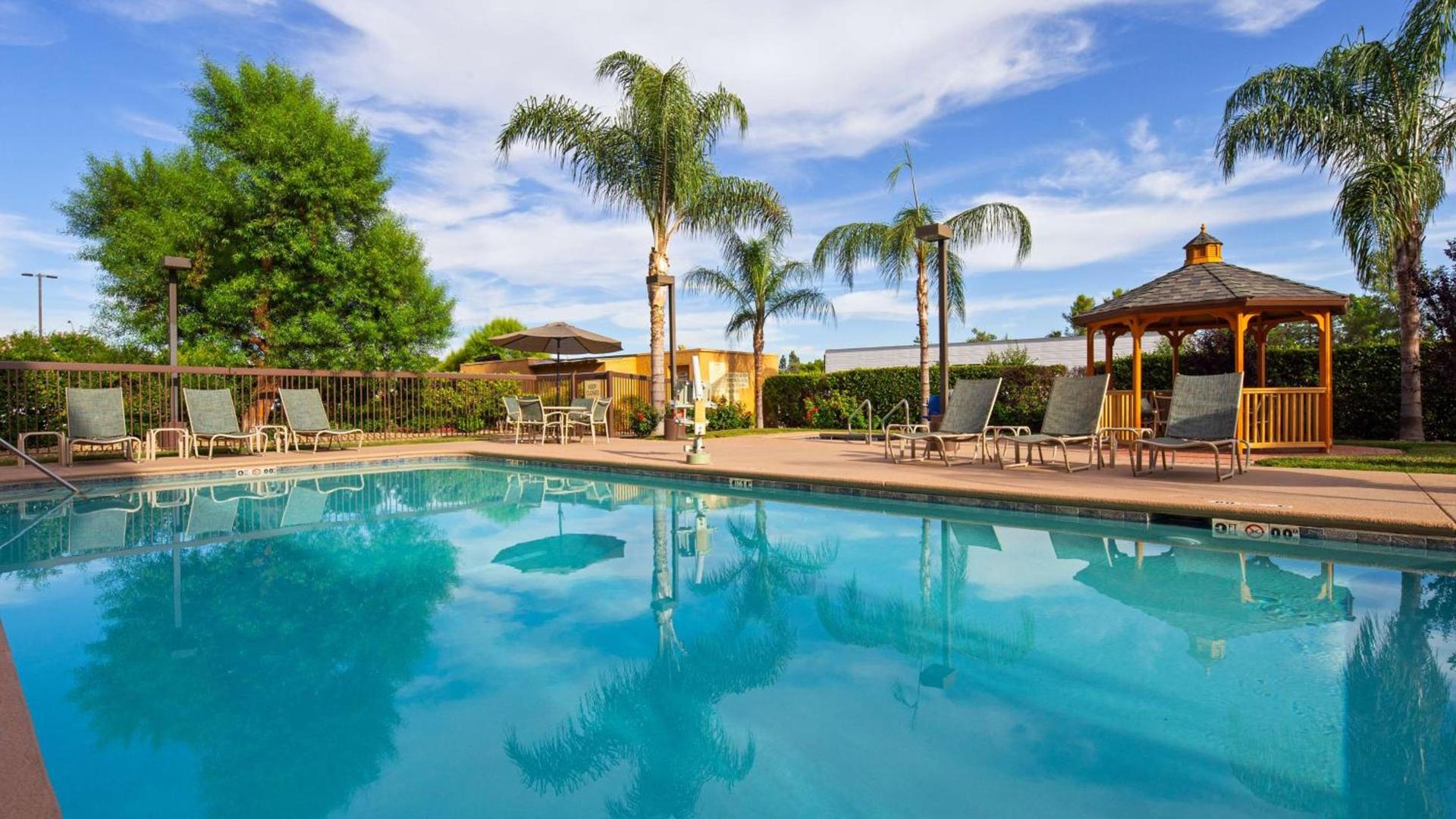 Best Western Plus Fresno Airport Hotel photo 3