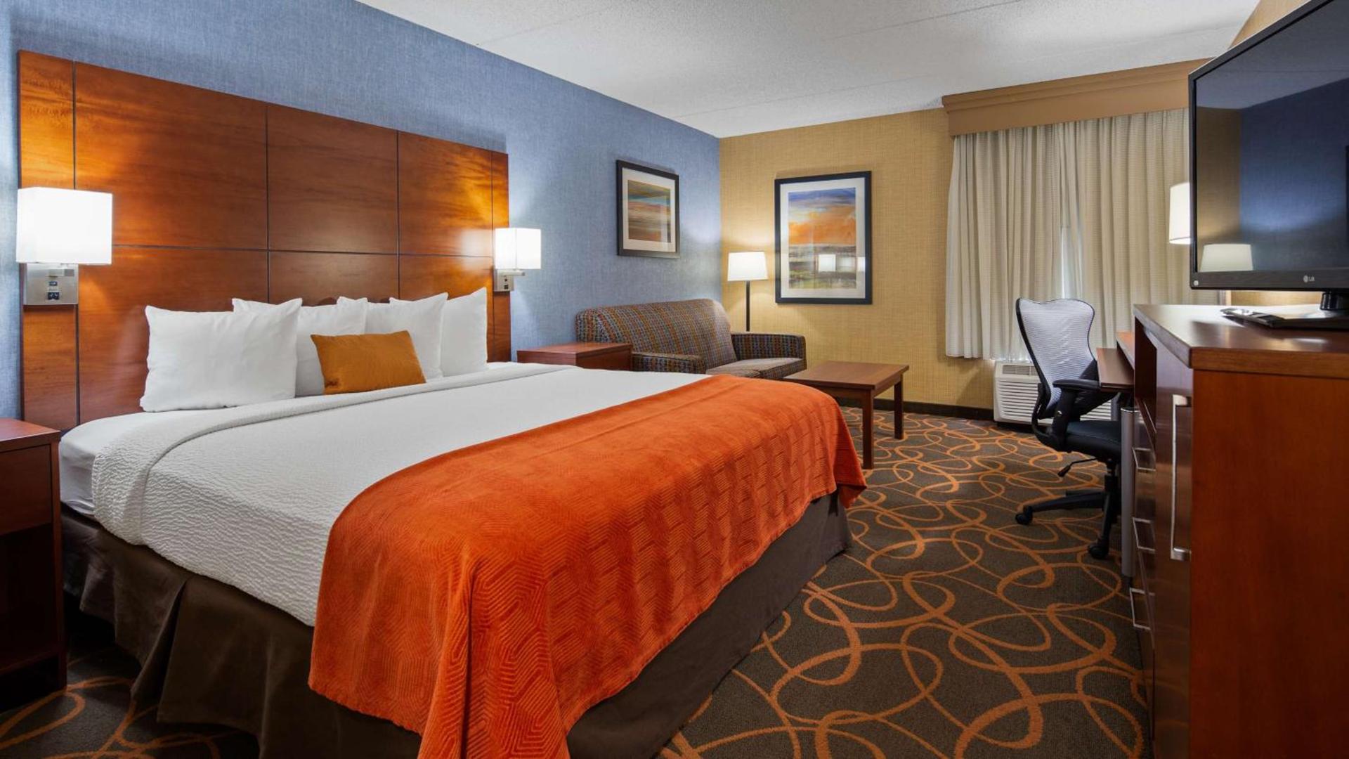 Best Western Plus Fresno Airport Hotel photo 7