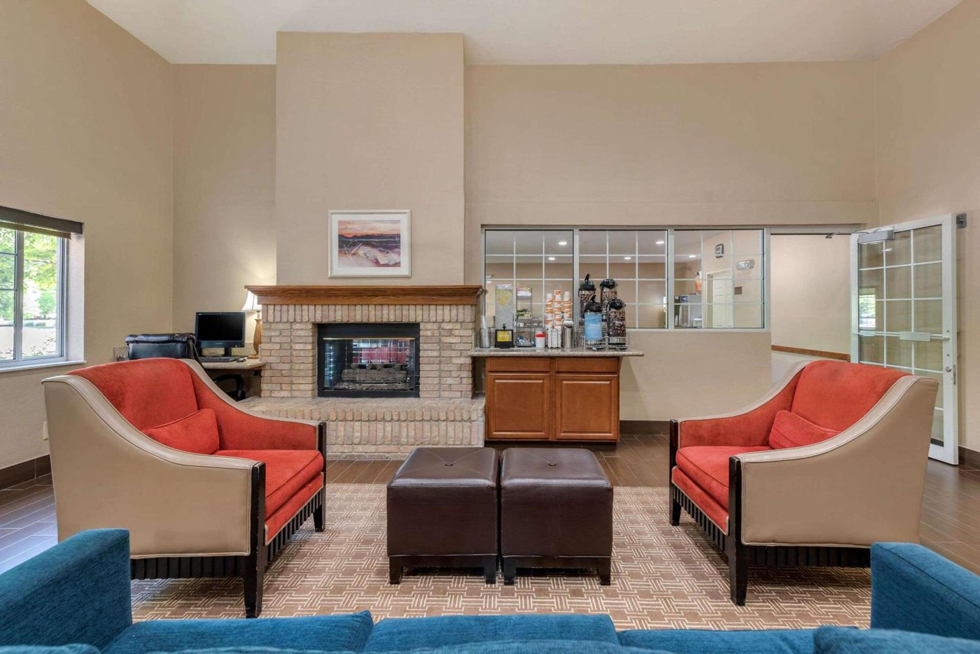 Comfort Suites Fort Collins Near University photo 36
