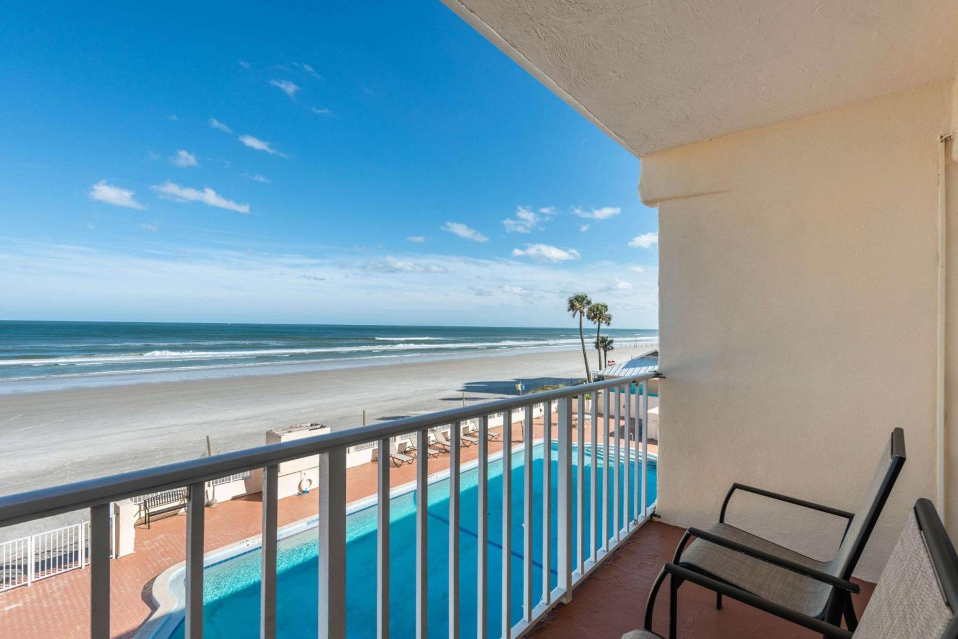 Quality Inn Daytona Beach Oceanfront photo 3
