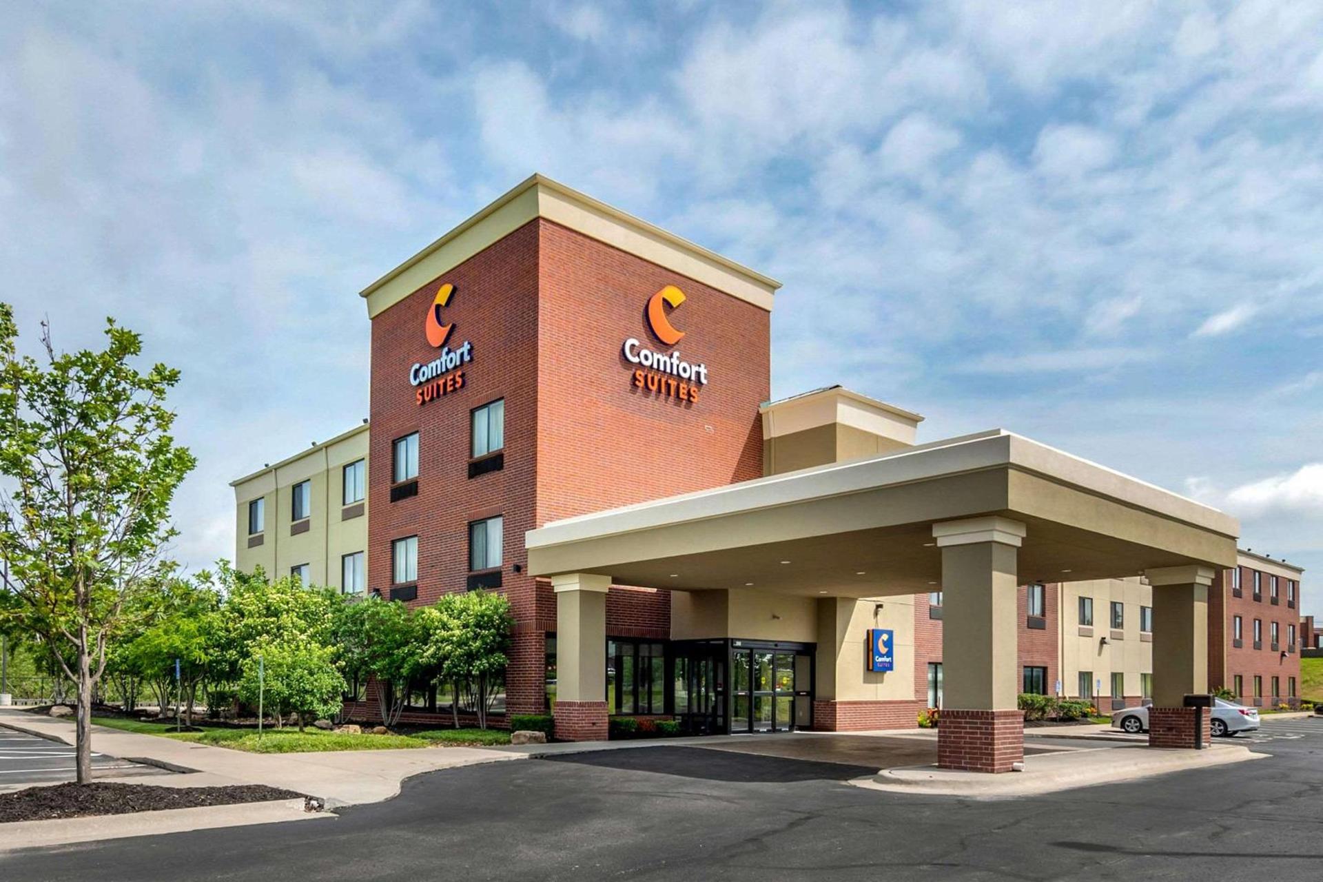 Comfort Suites Speedway - Kansas City — hotel in Kansas City