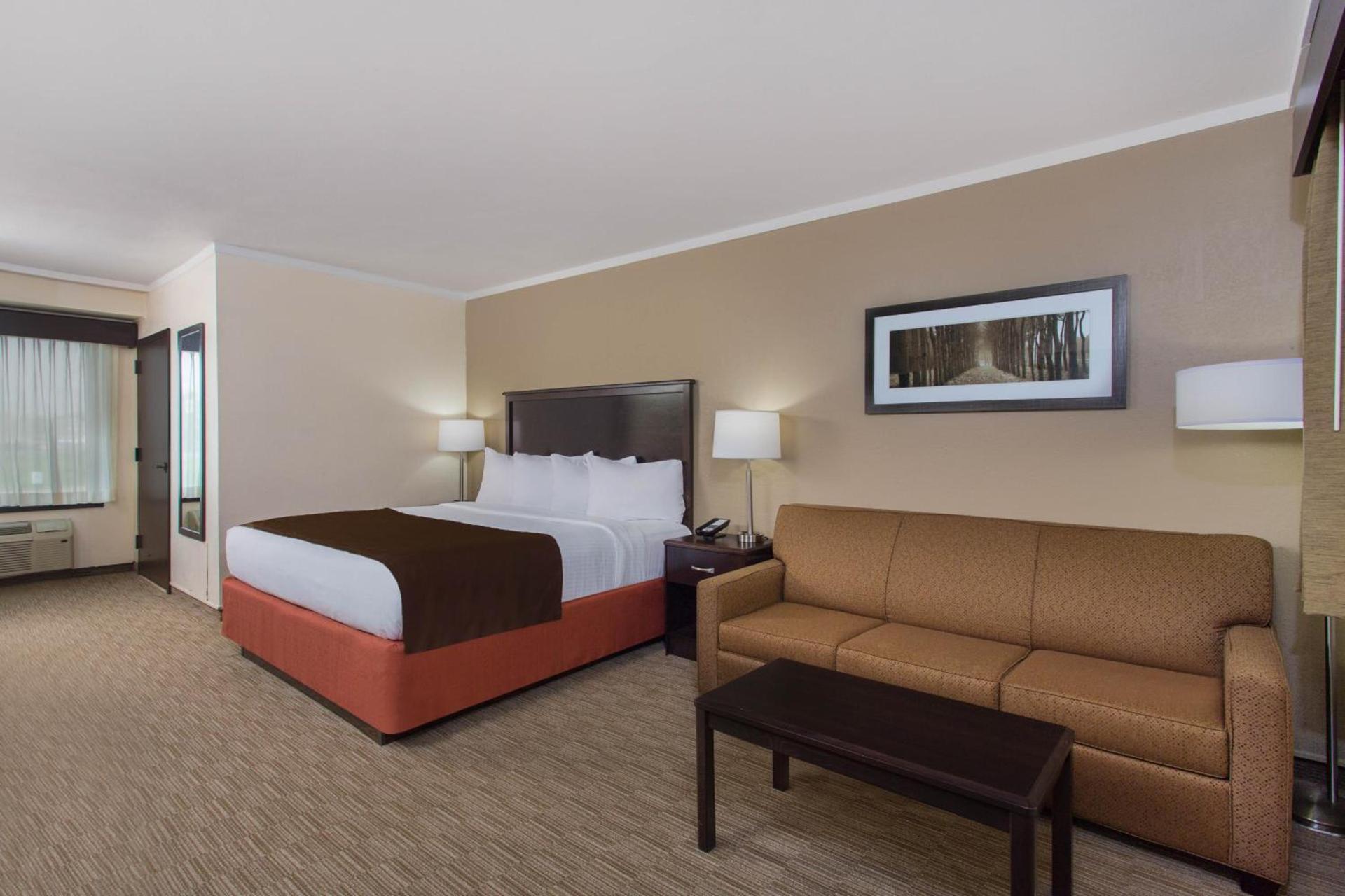 AmericInn by Wyndham Janesville photo 66