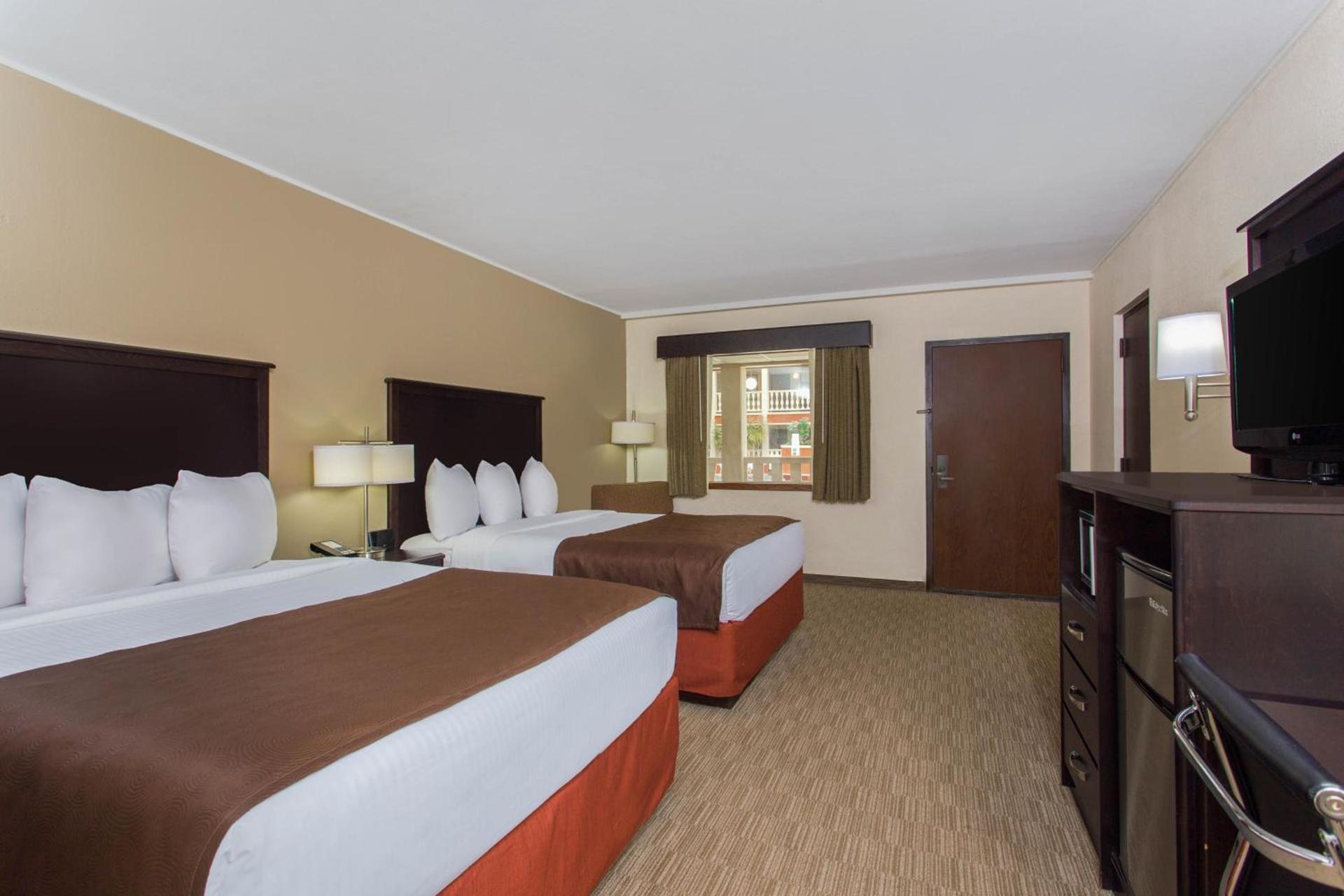 AmericInn by Wyndham Janesville photo 62