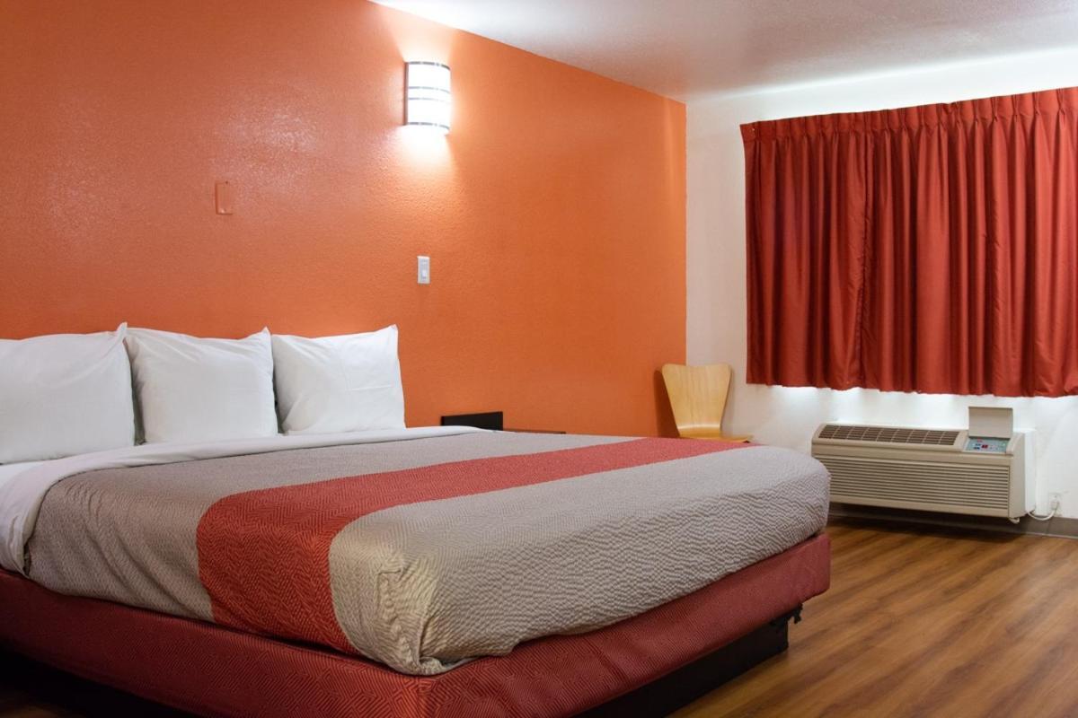 Motel 6-Brinkley, AR photo 8